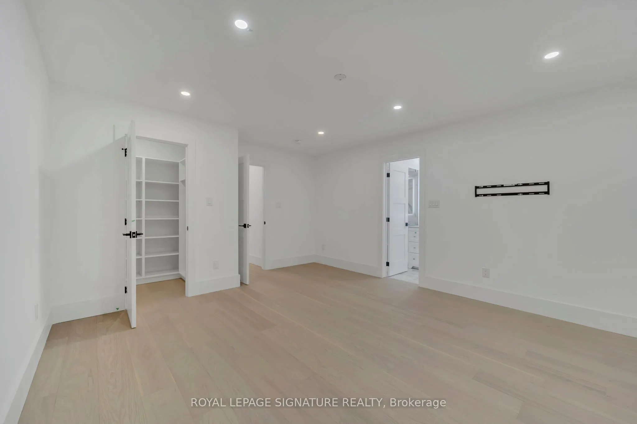 15 National Pine Drive