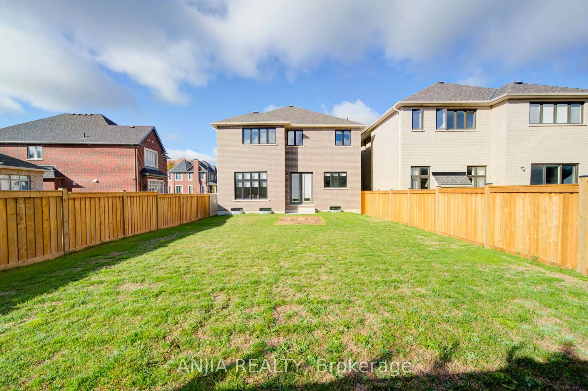 3 Joiner Circle