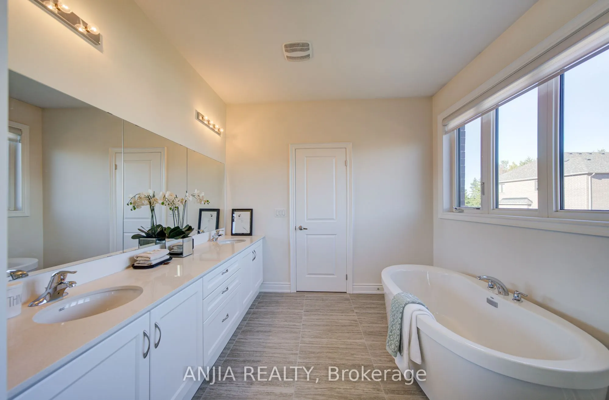 3 Joiner Circle