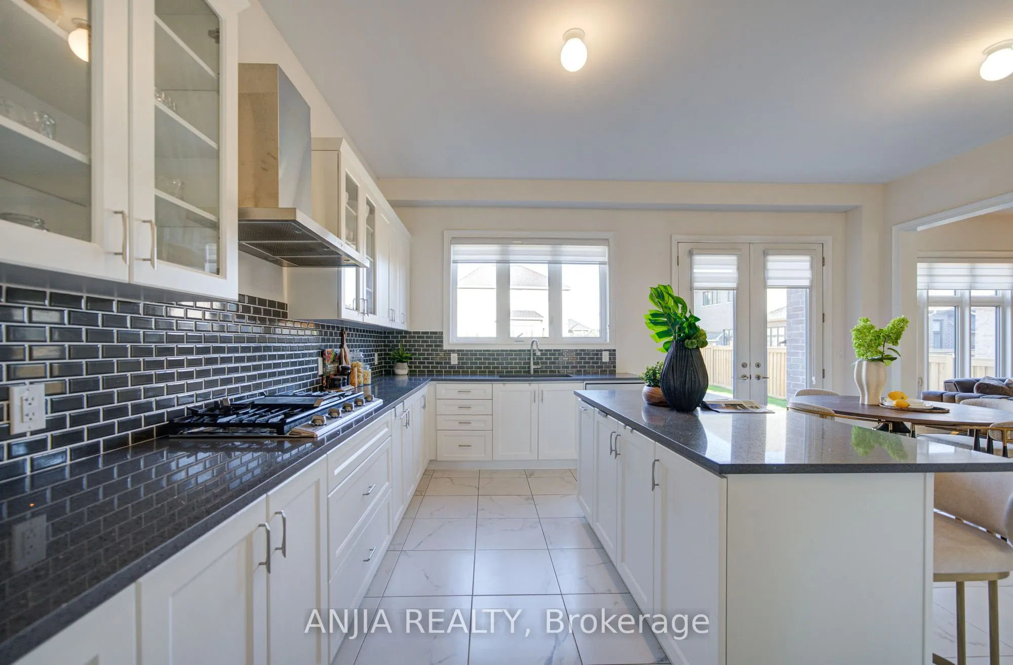 3 Joiner Circle