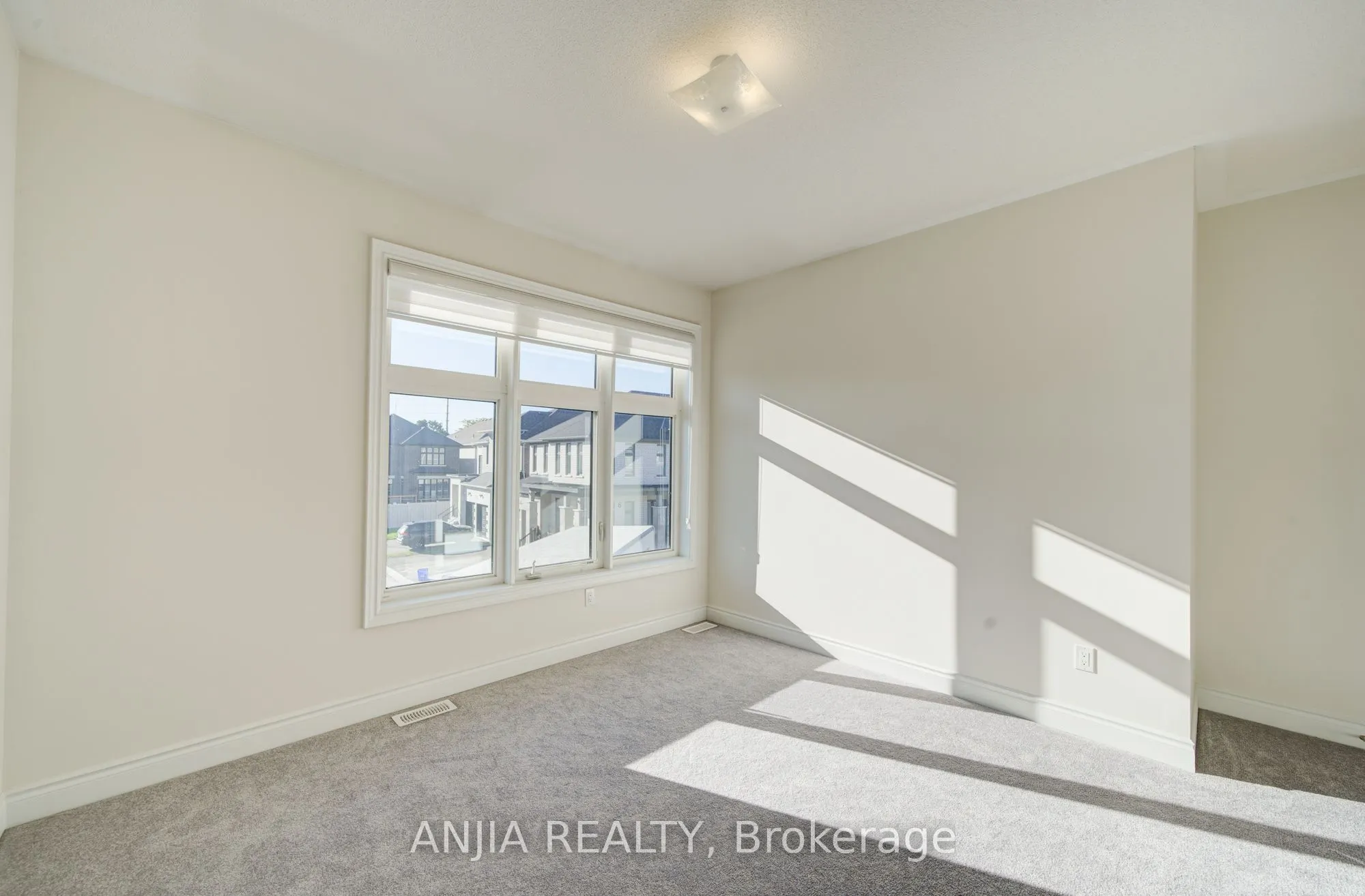 3 Joiner Circle
