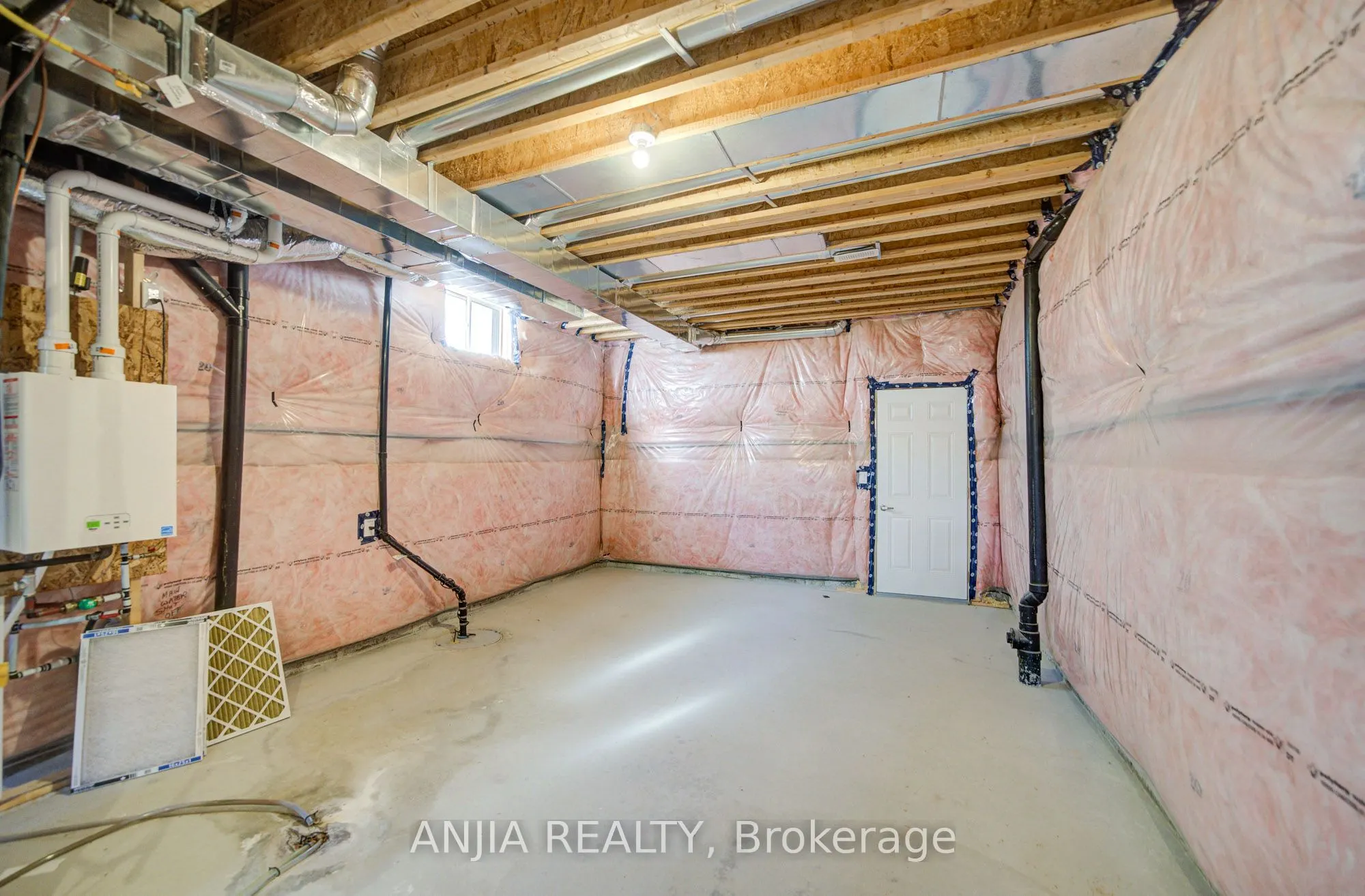 3 Joiner Circle