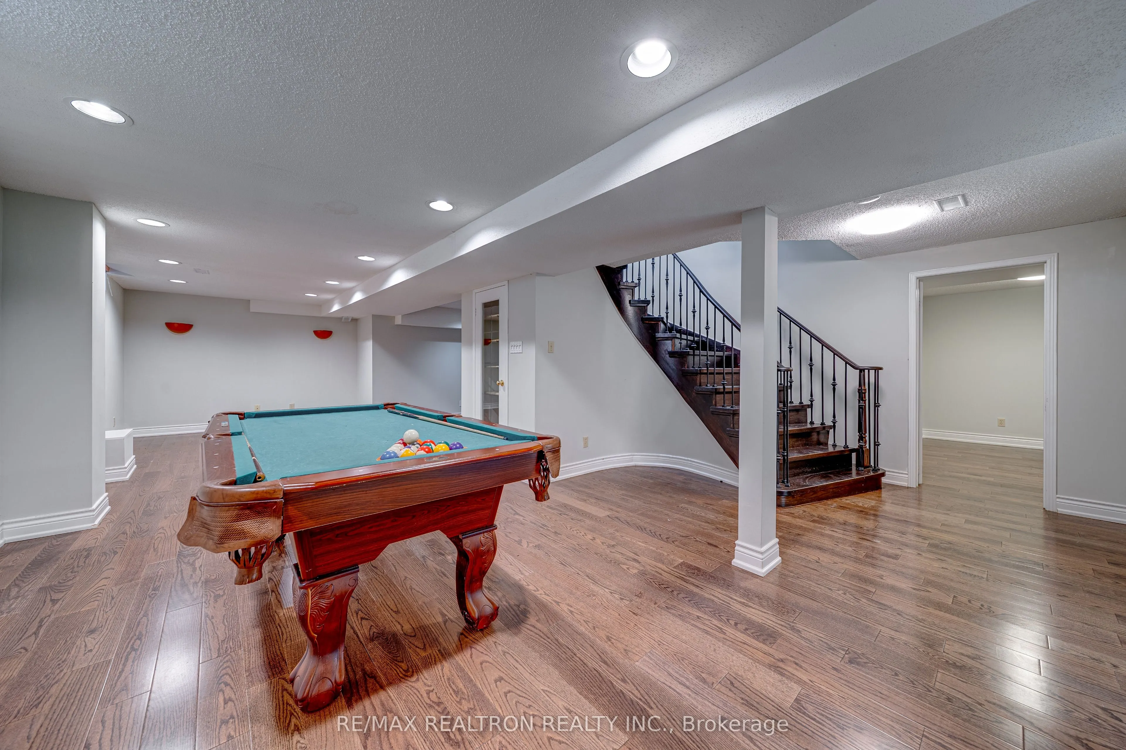 261 Hollingham Road