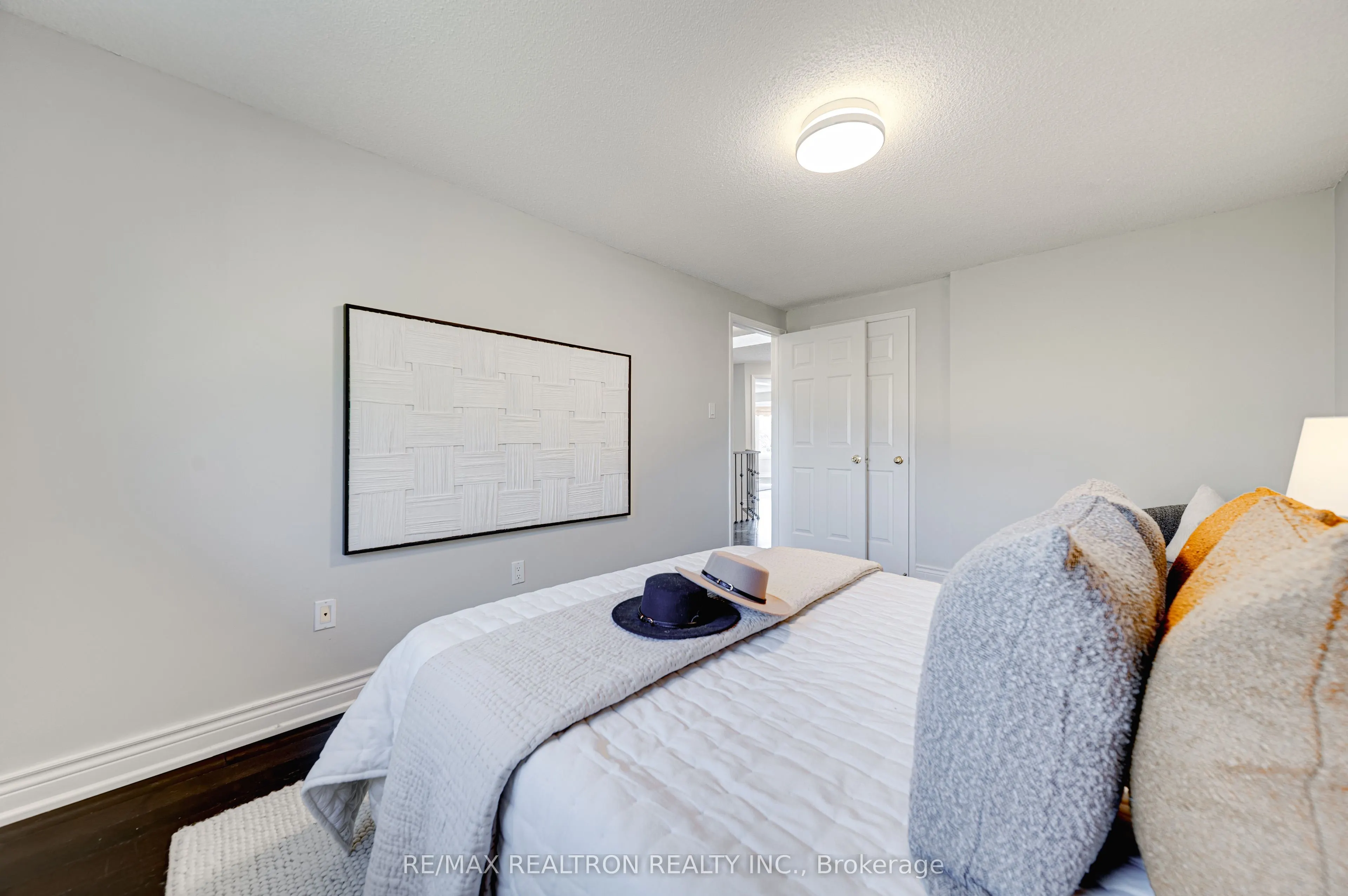 261 Hollingham Road