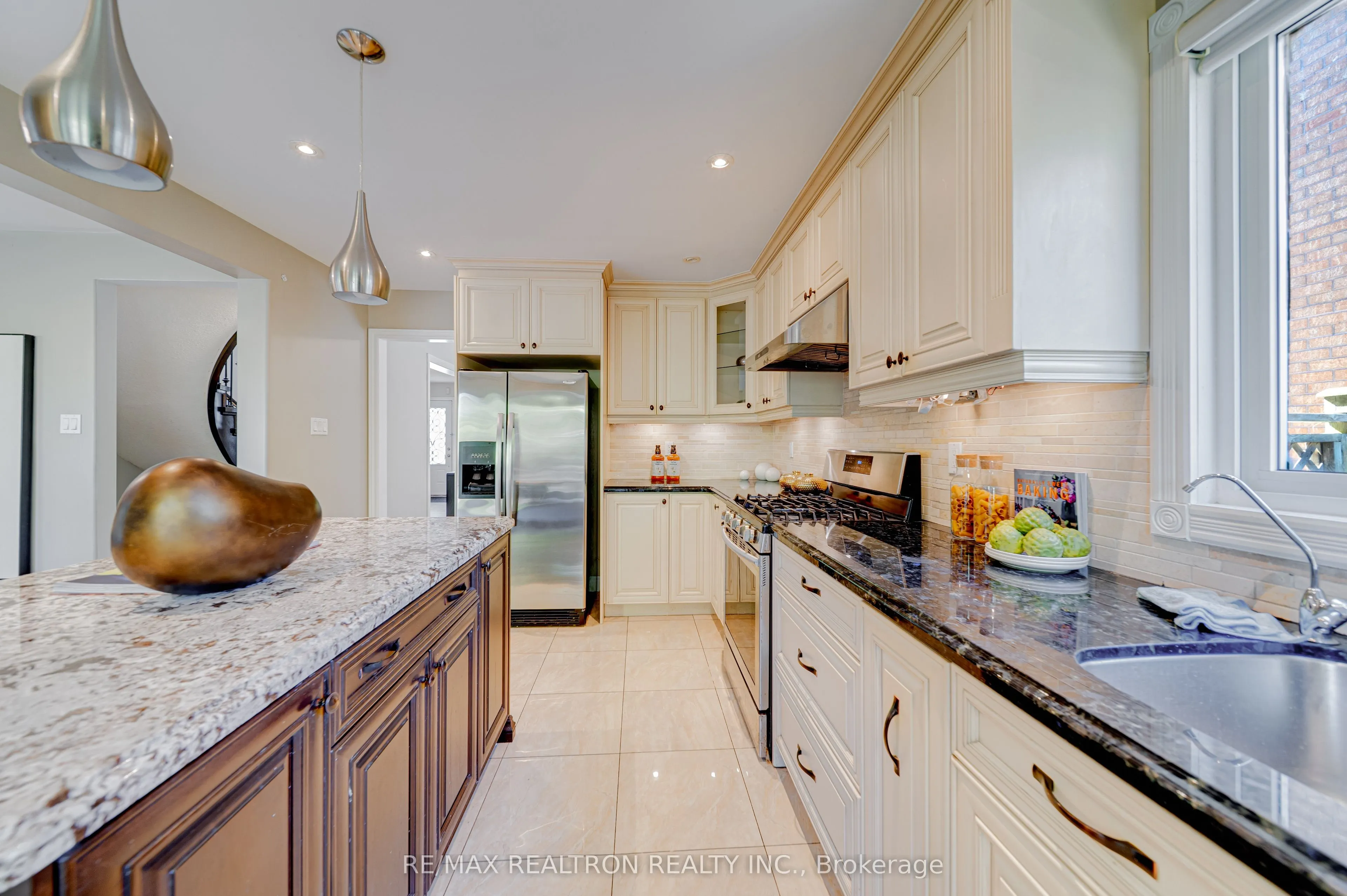 261 Hollingham Road