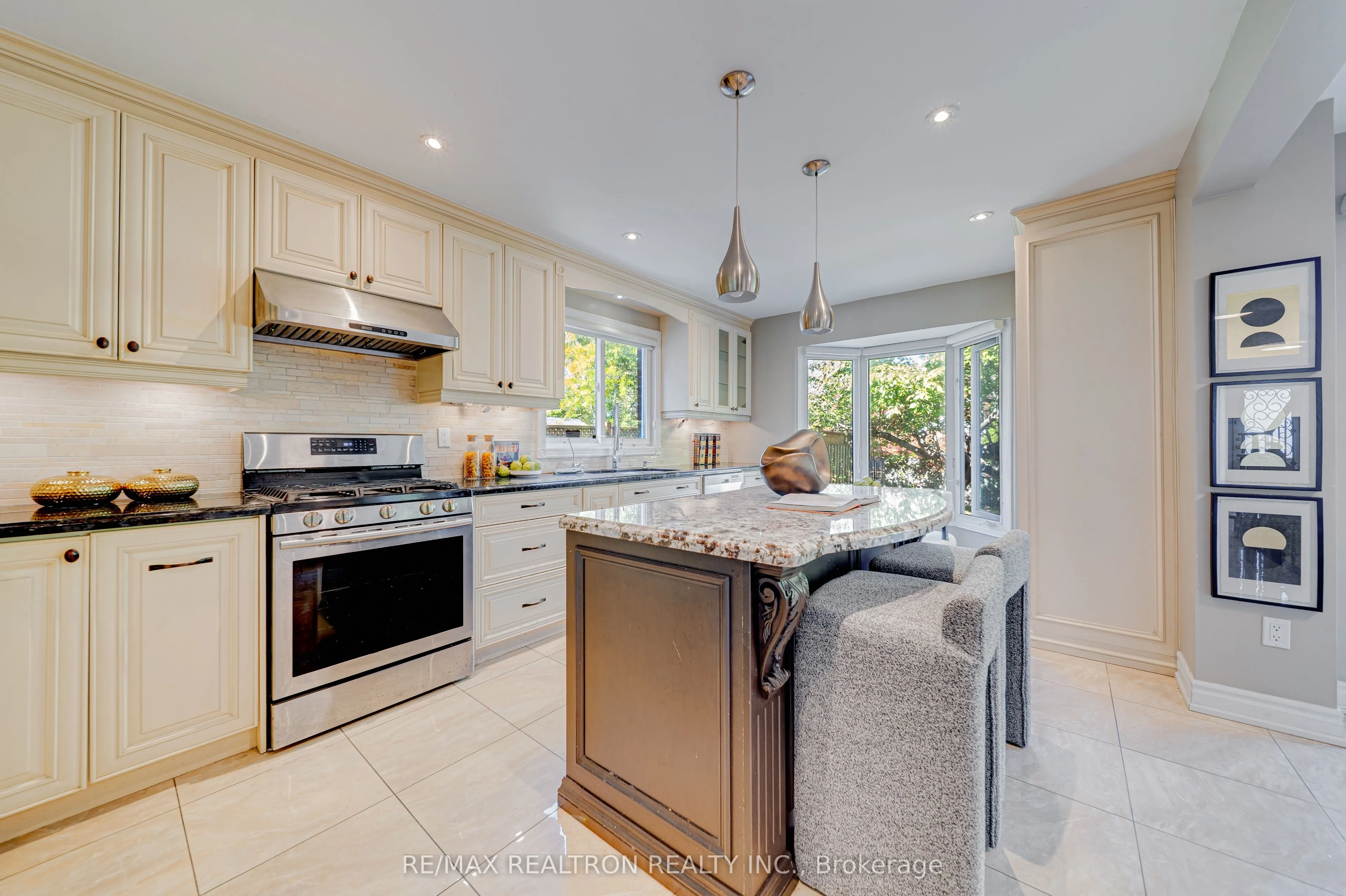 261 Hollingham Road