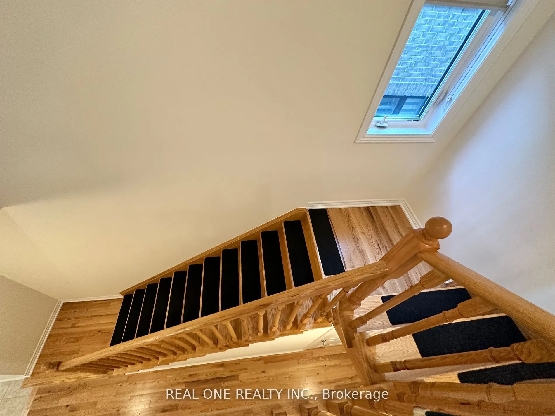 16 Hewison Avenue
