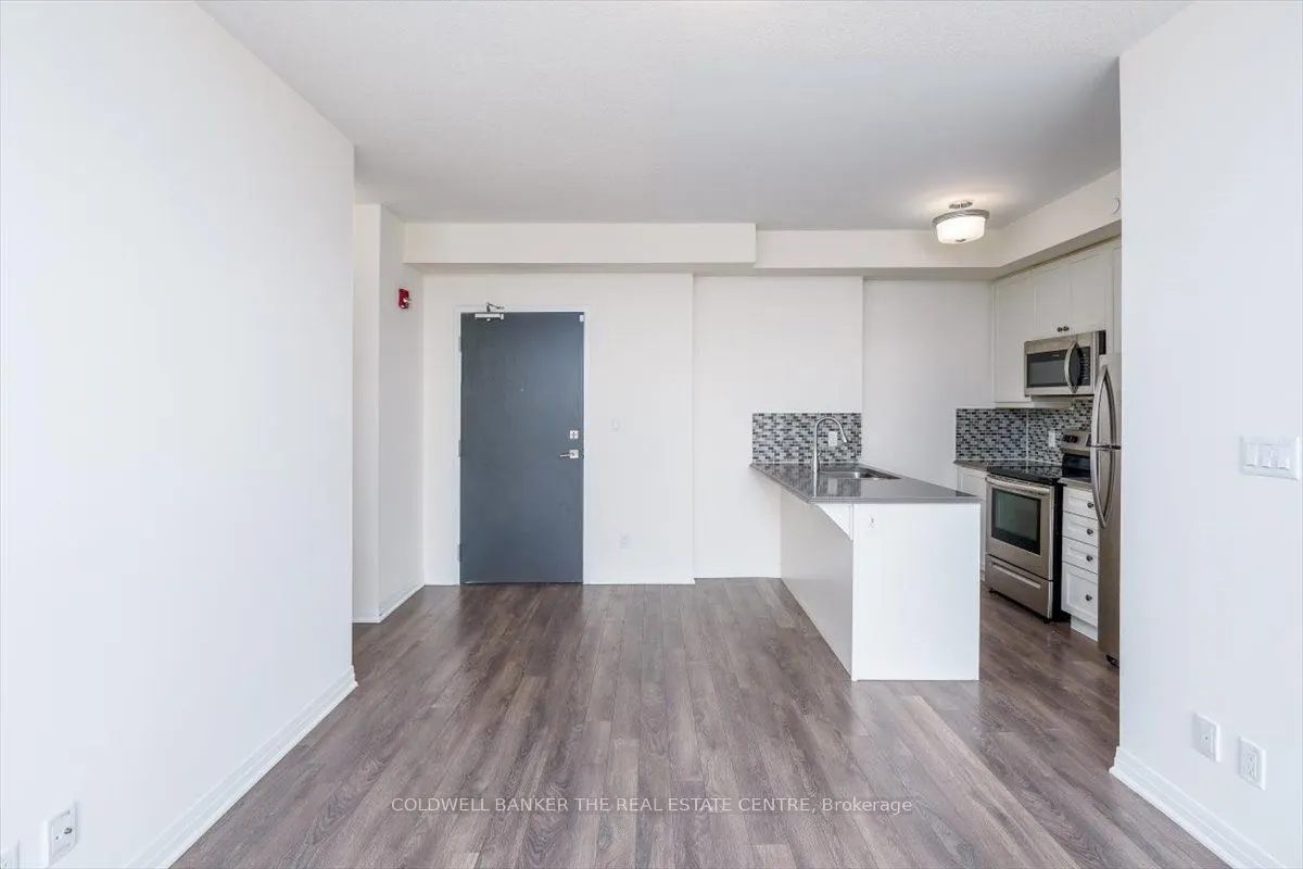 2 Adam Seller Street, #307