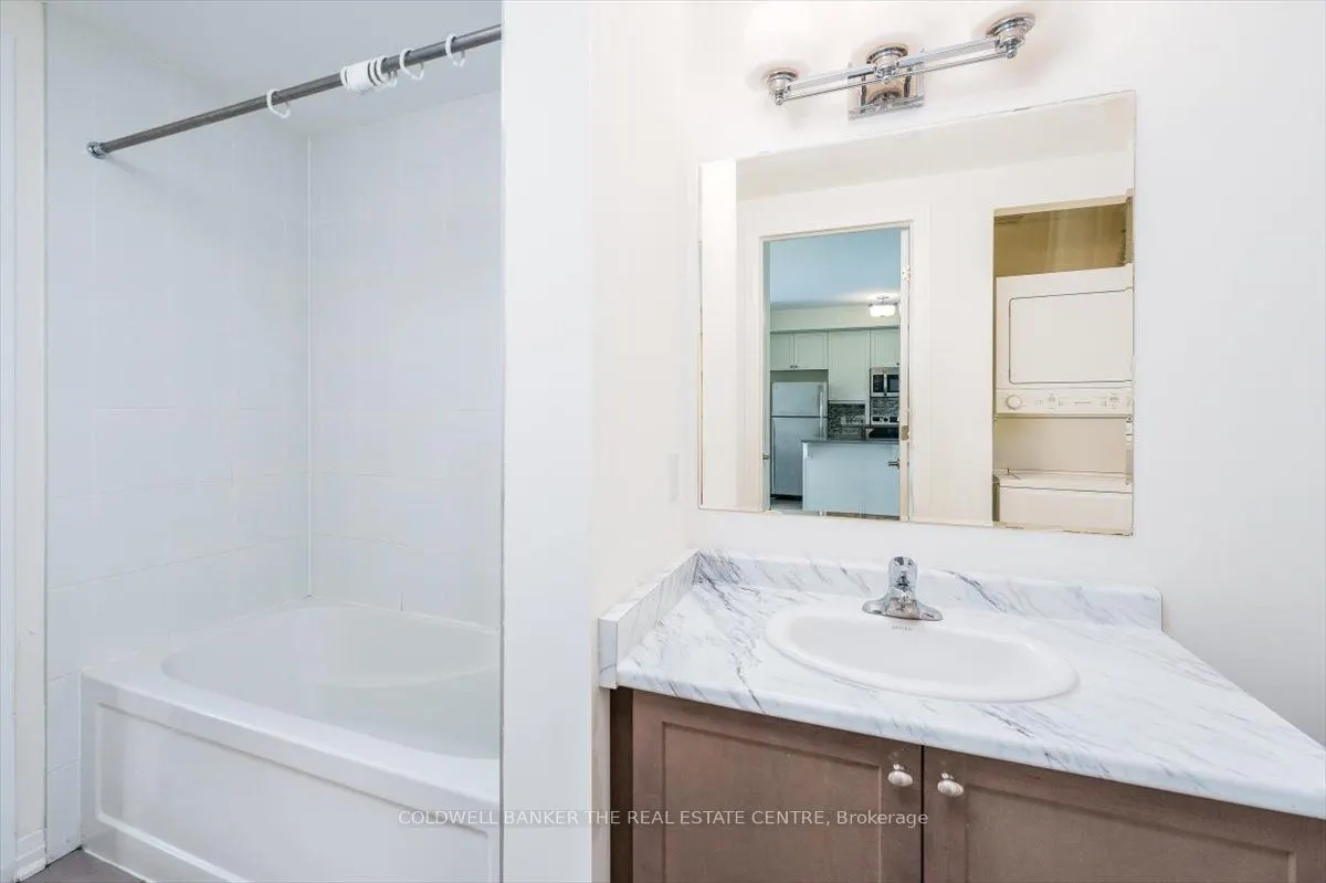2 Adam Seller Street, #307