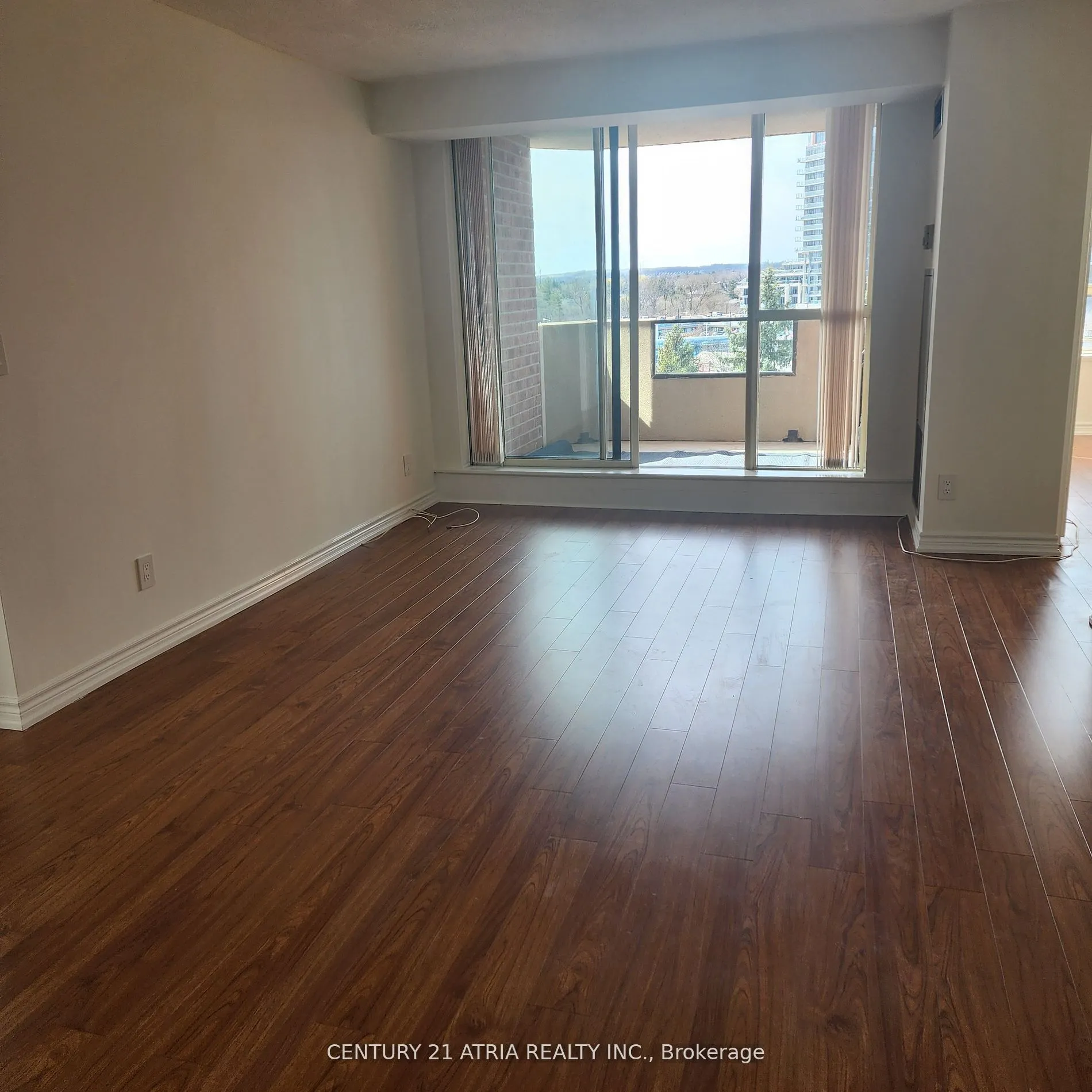 33 Weldrick Road E, #612