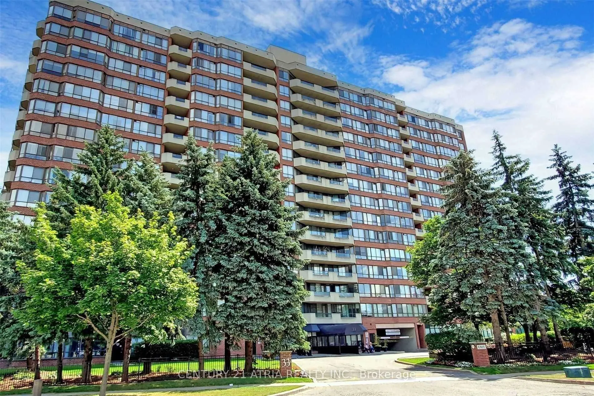 33 Weldrick Road E, #612