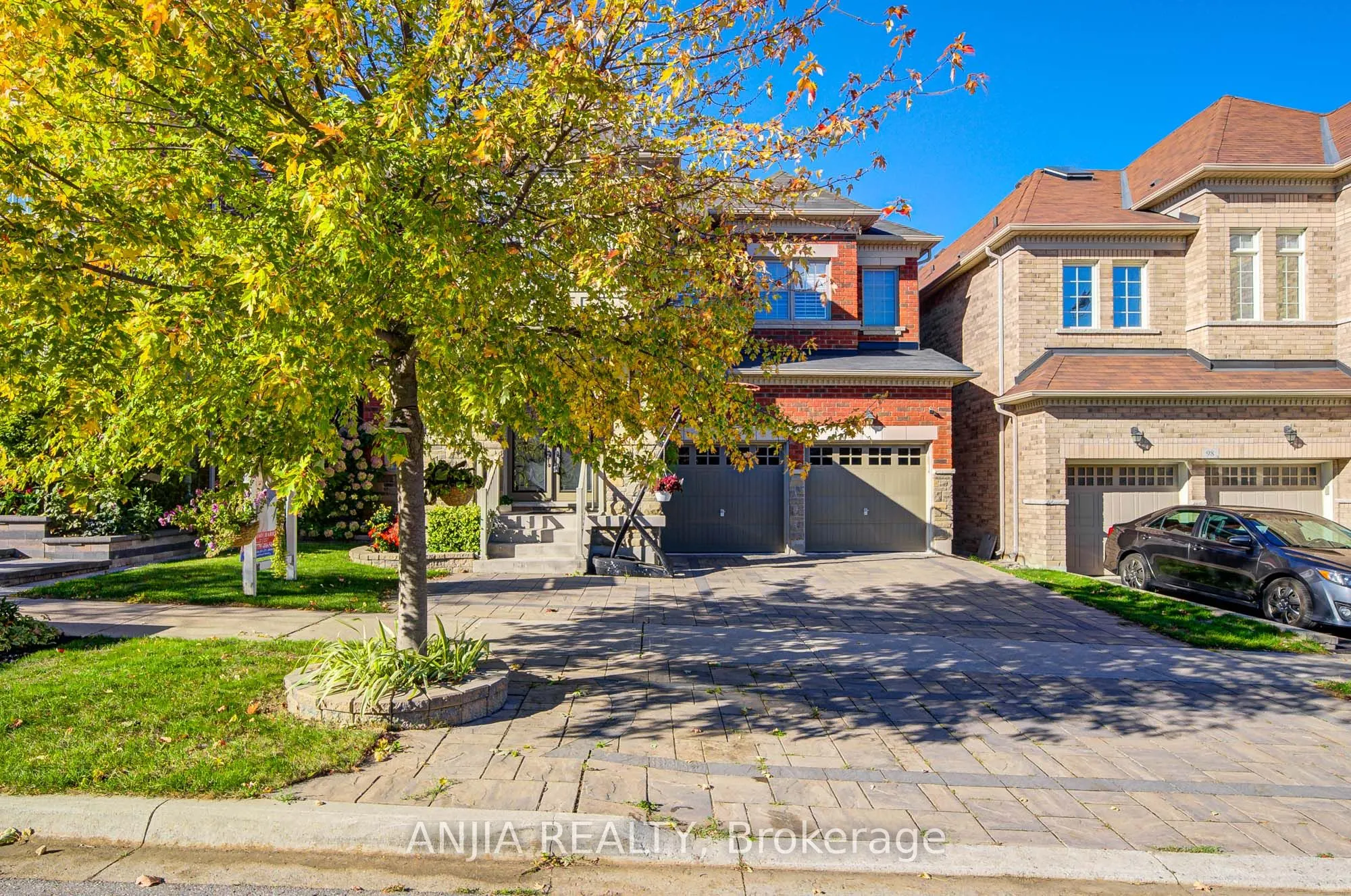96 Brock Avenue