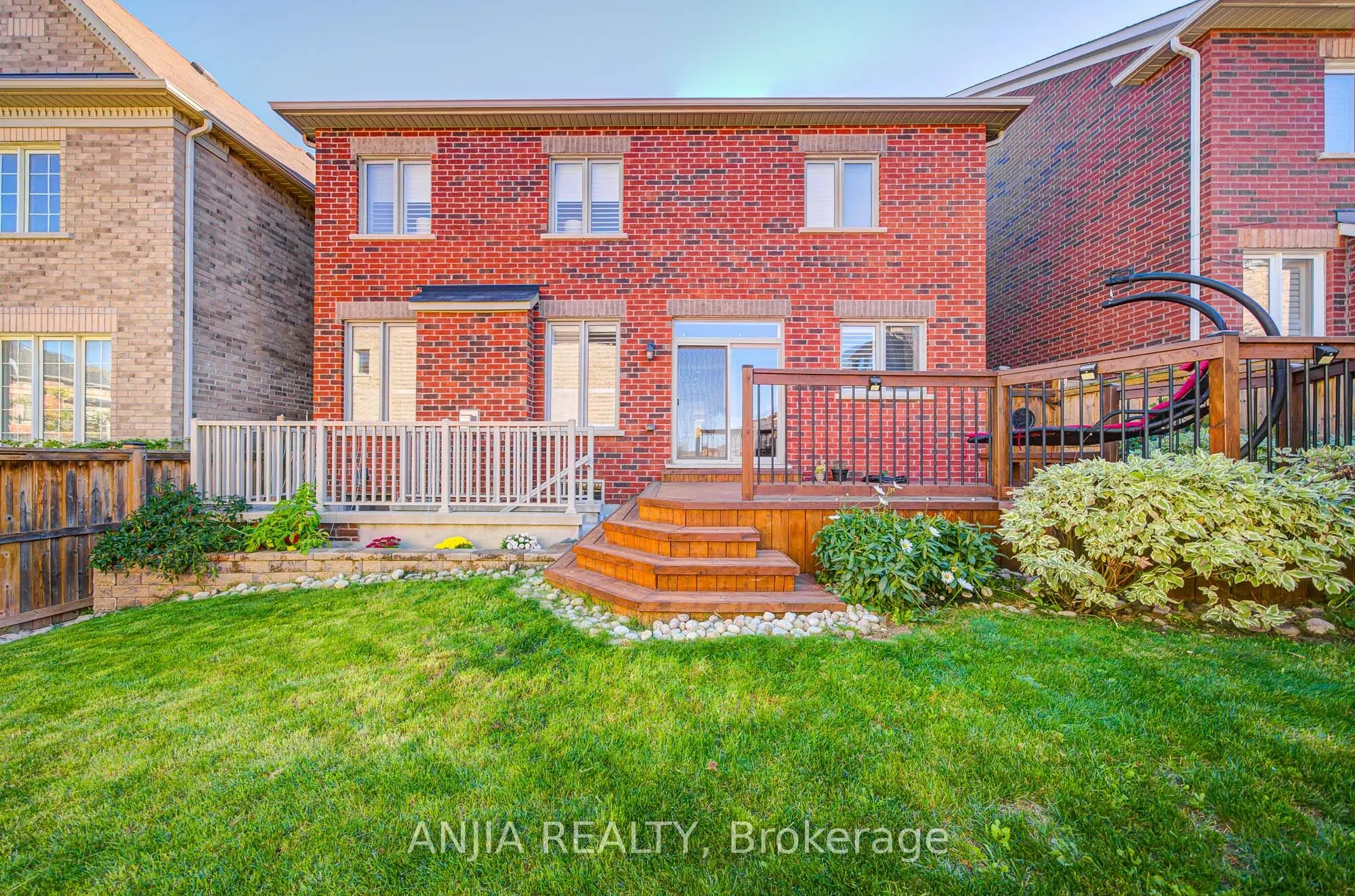 96 Brock Avenue