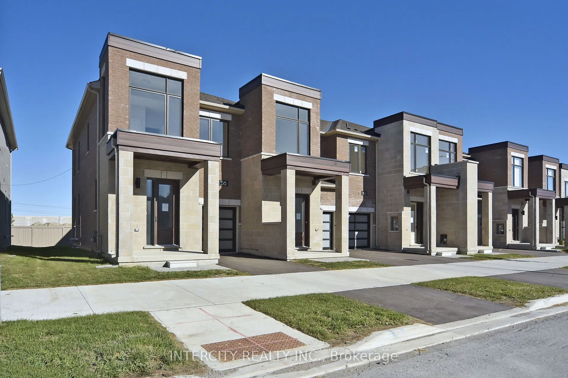158 Mumbai Drive