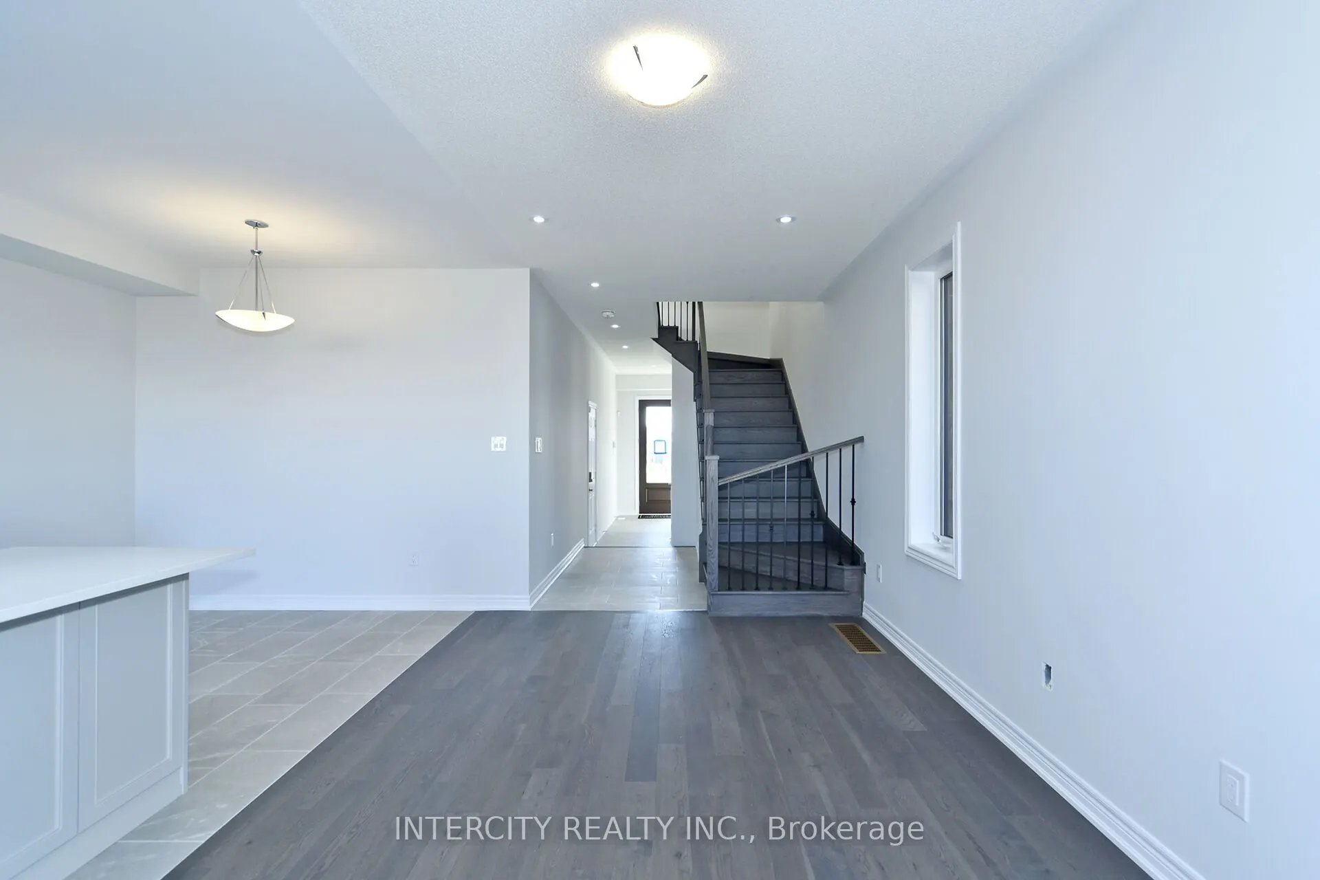 158 Mumbai Drive