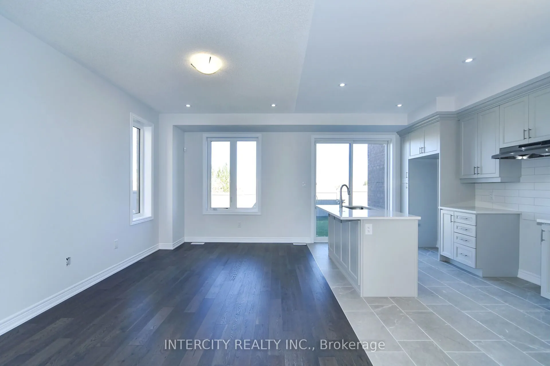 158 Mumbai Drive