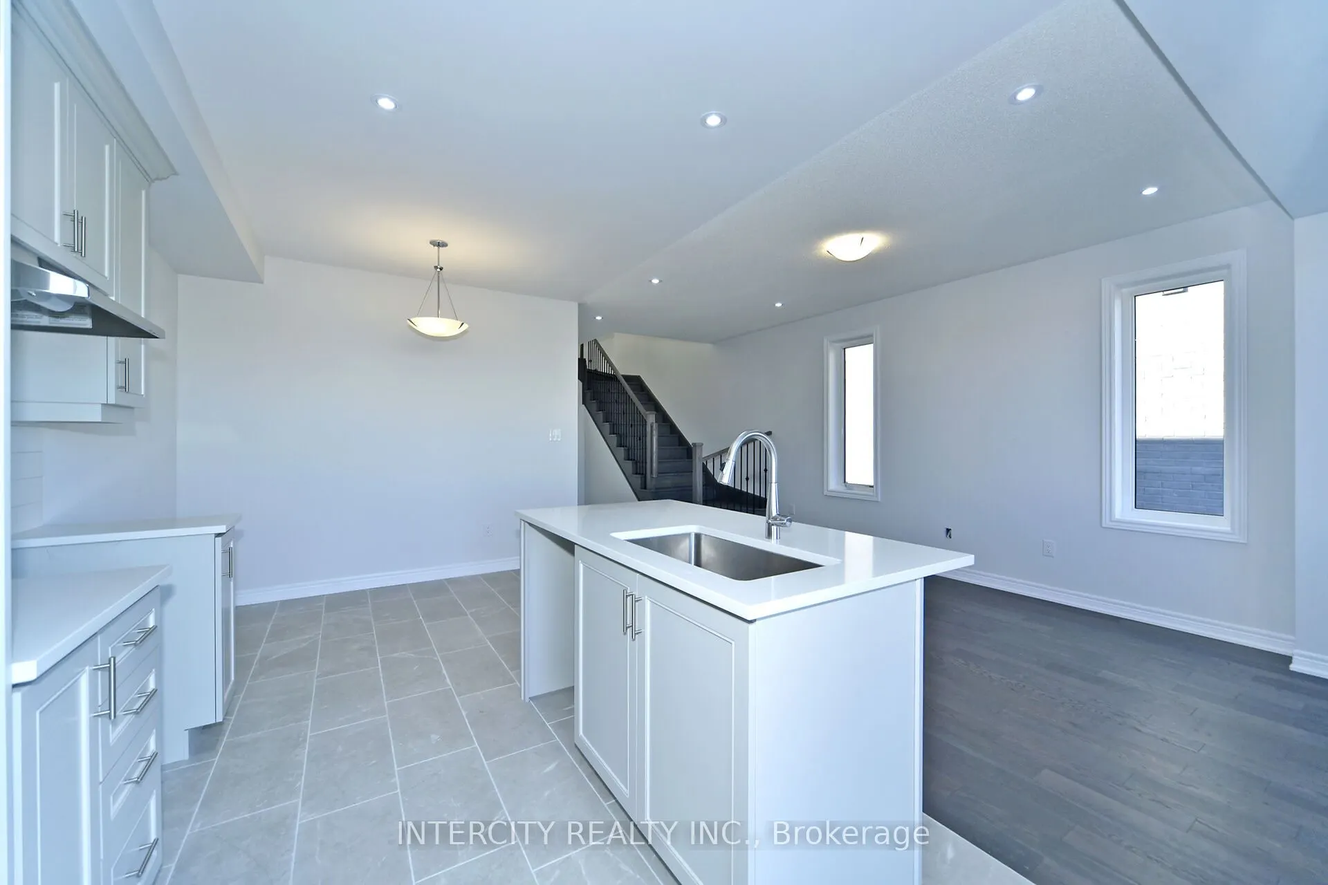 158 Mumbai Drive