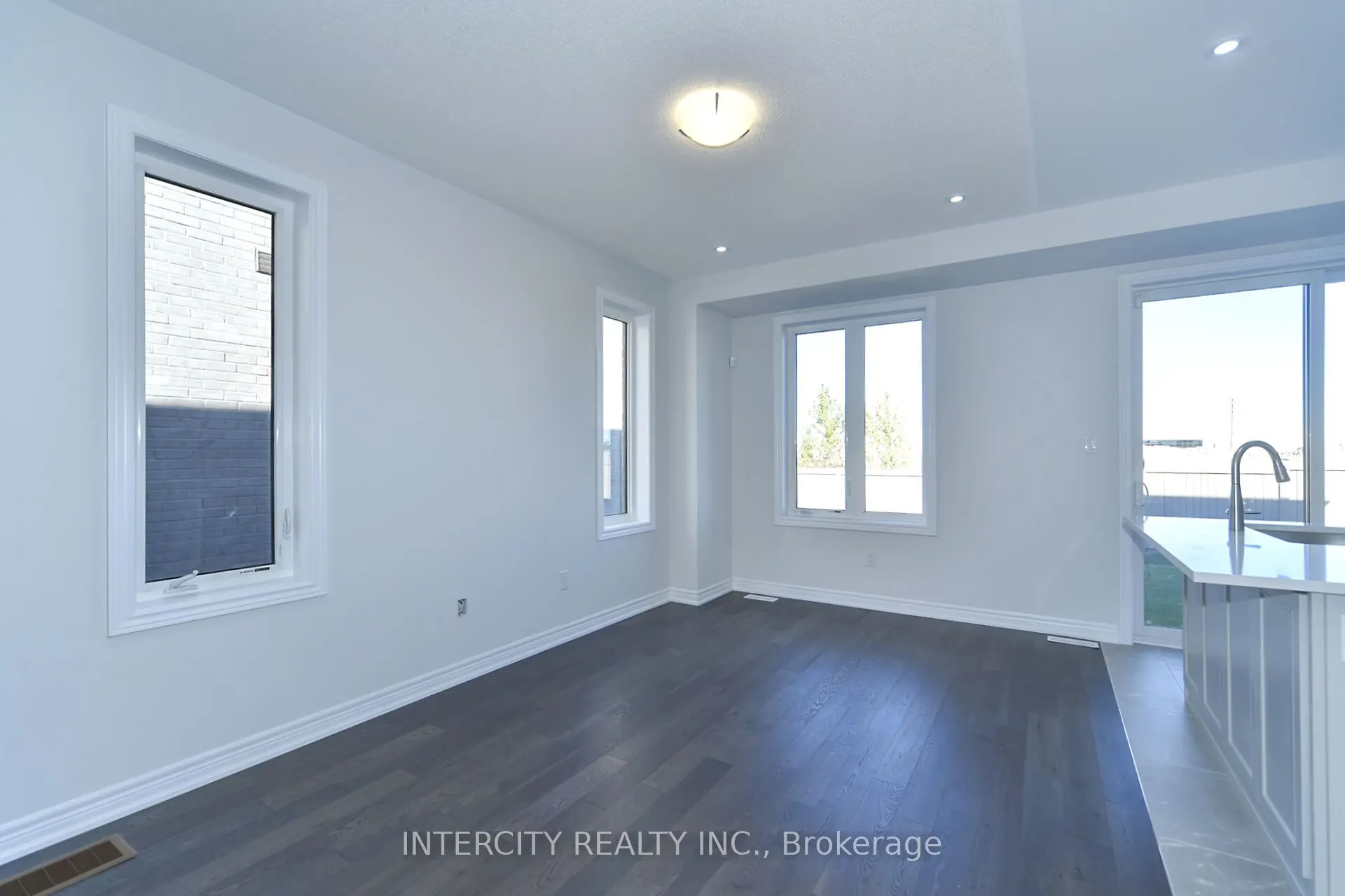 158 Mumbai Drive