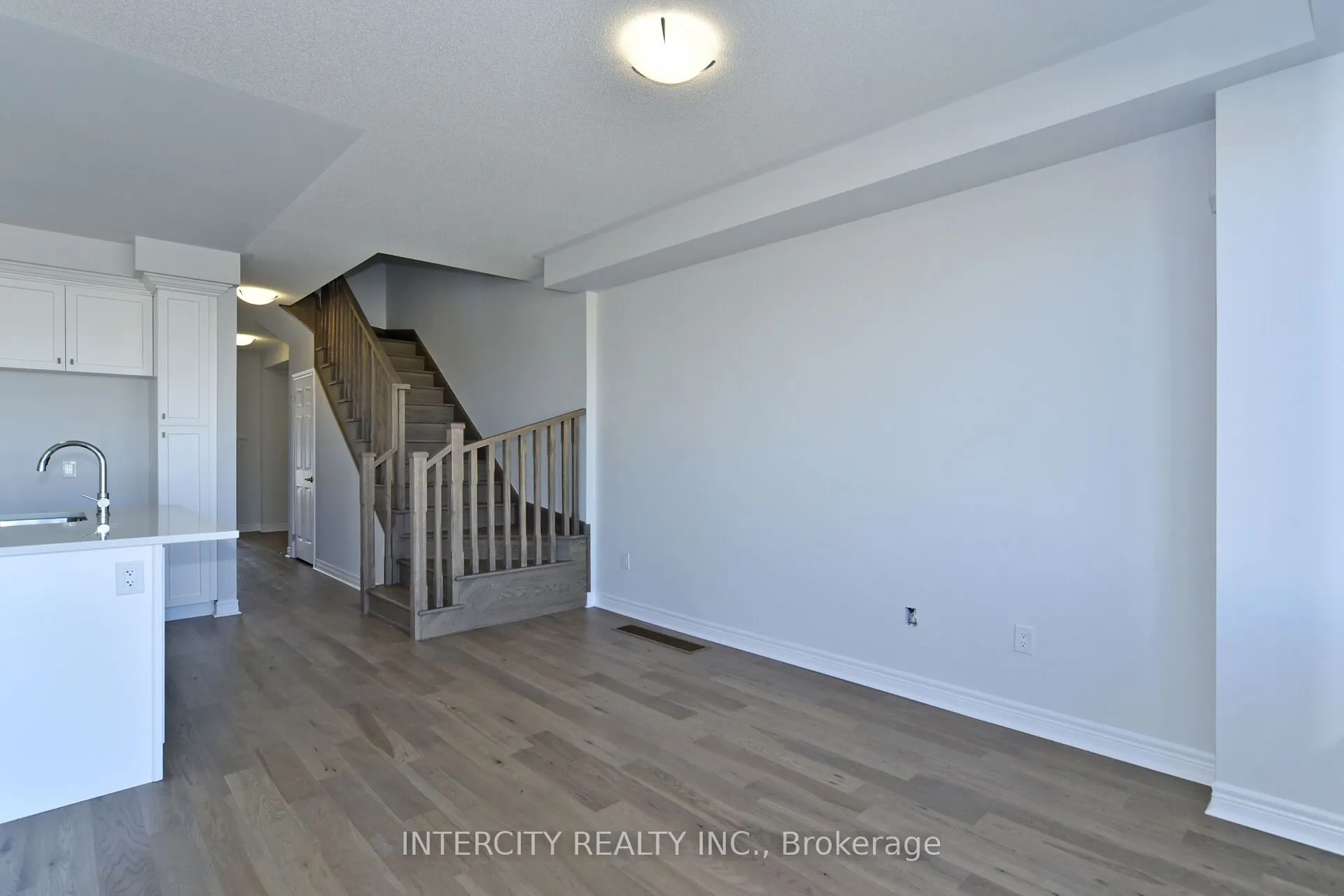 160 Mumbai Drive