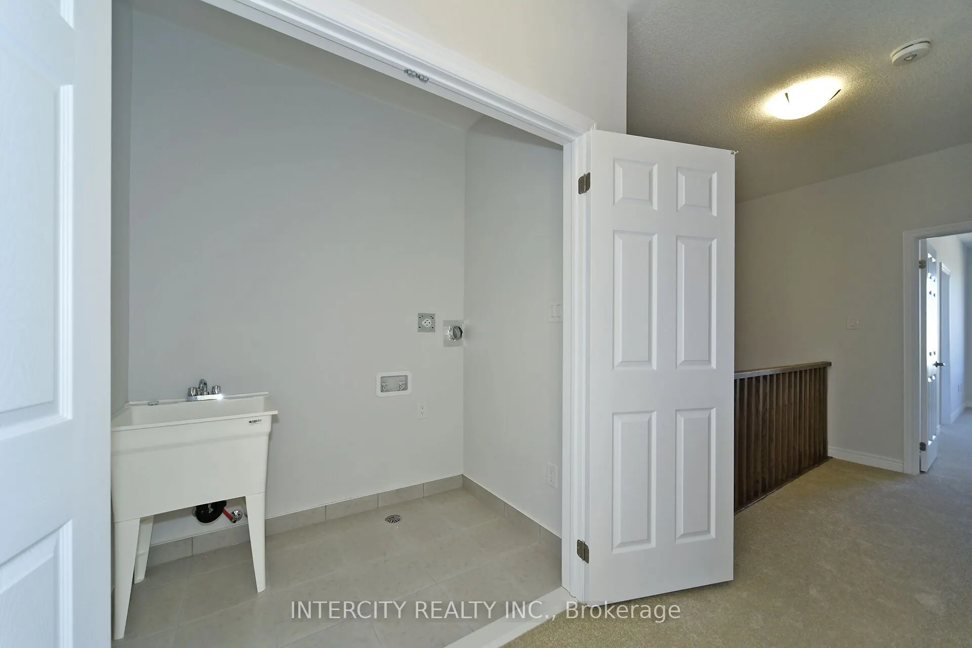 160 Mumbai Drive