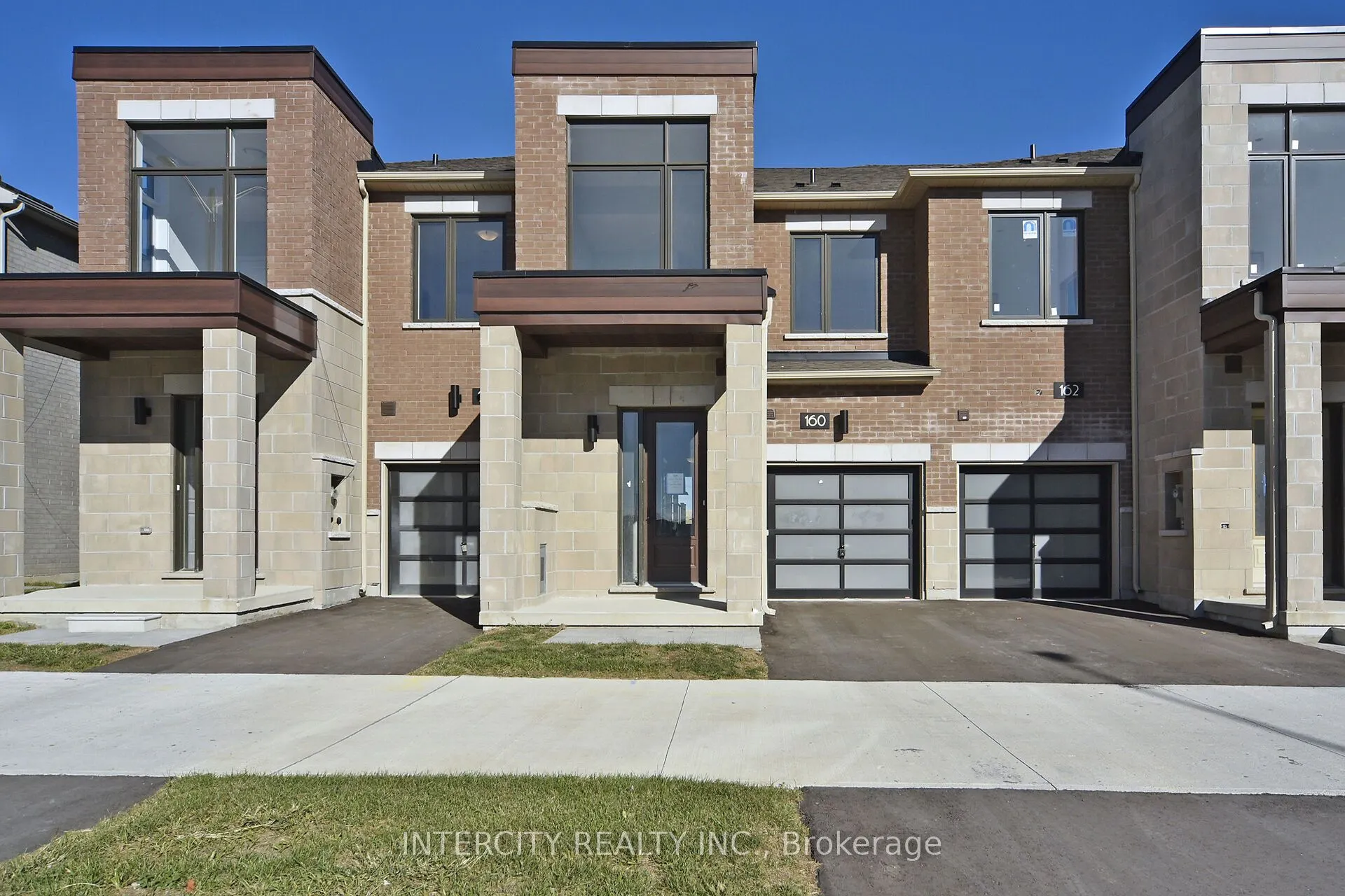 160 Mumbai Drive