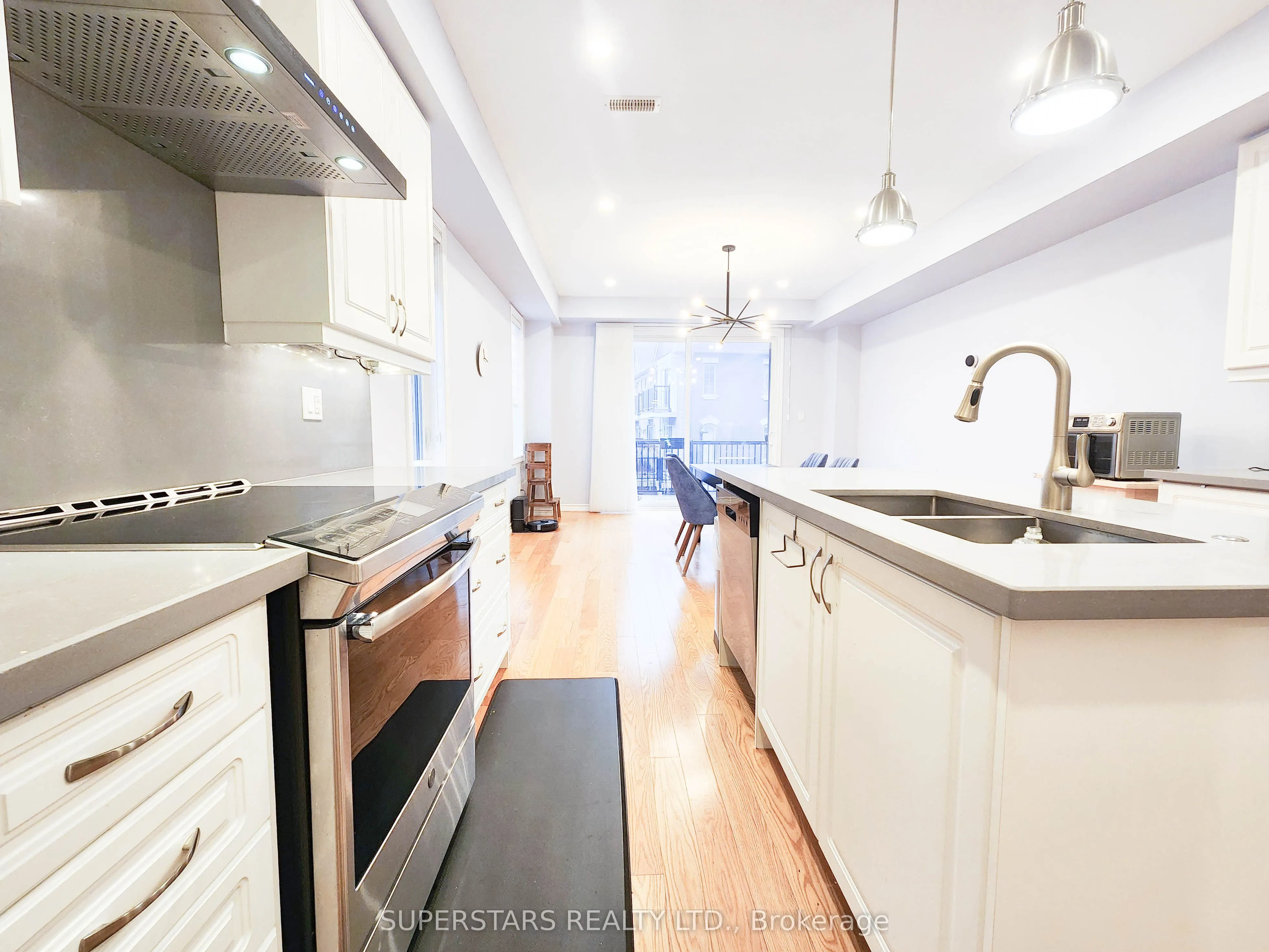 222 William Forster Road