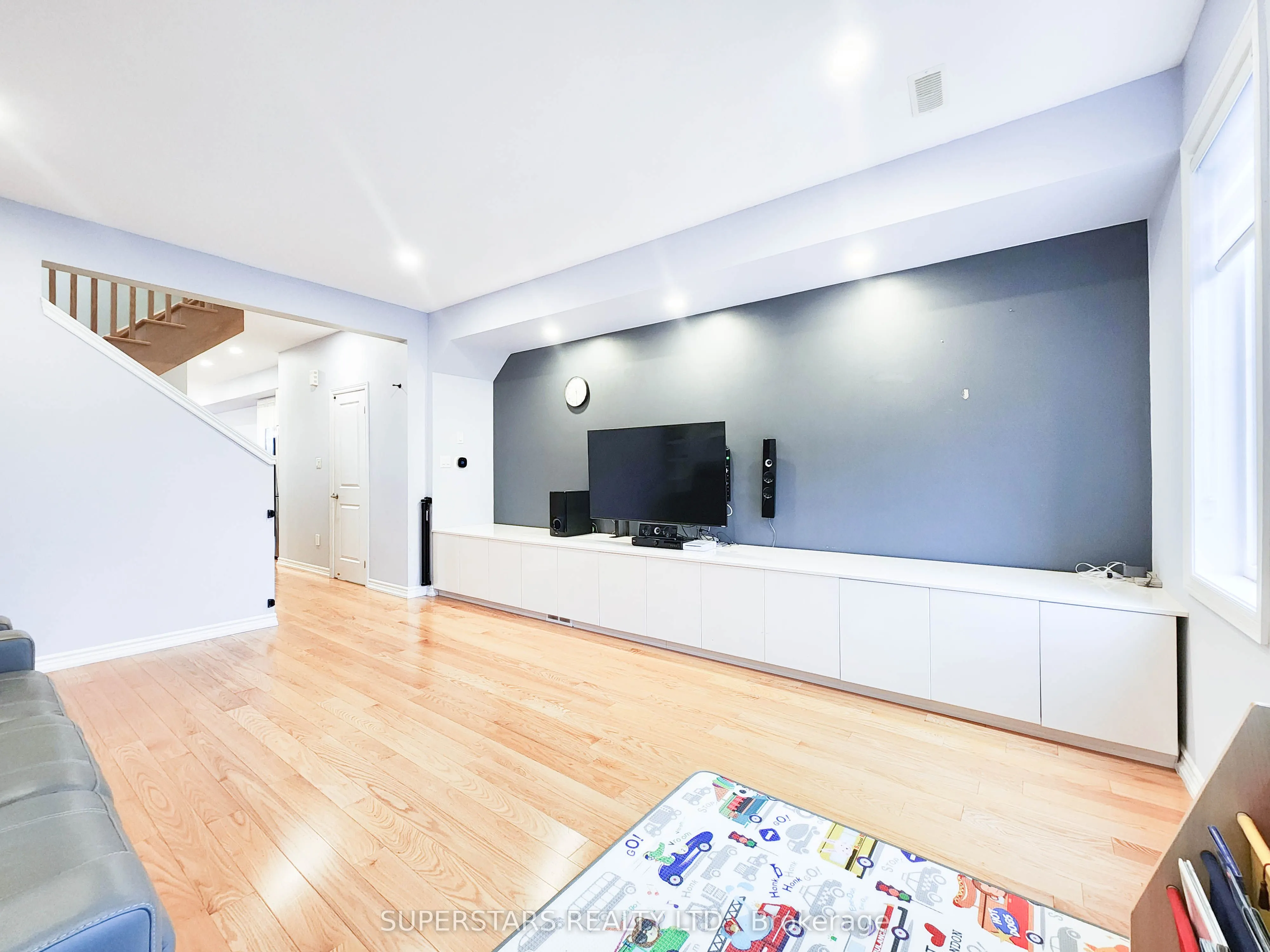 222 William Forster Road