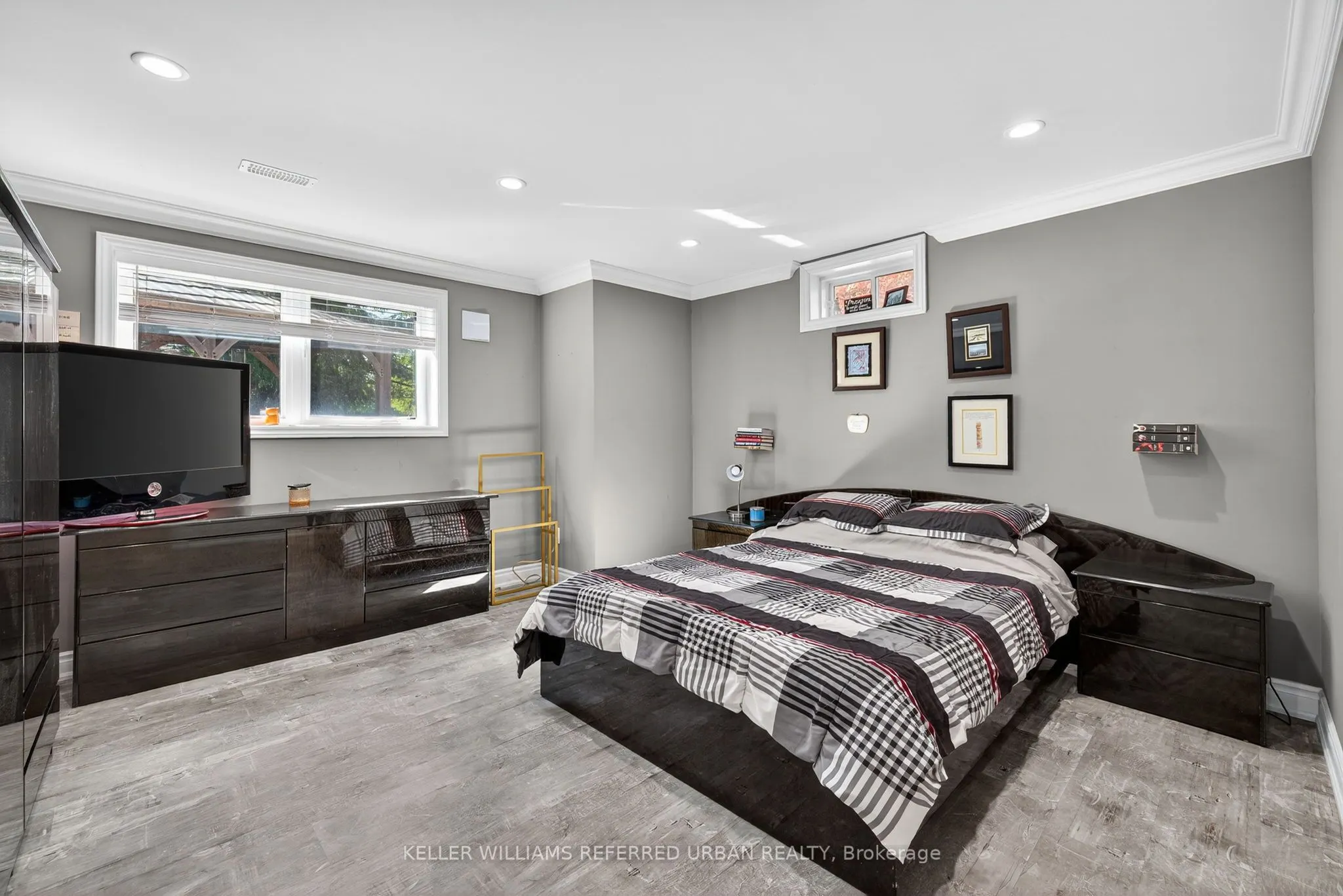 26 Waterton Way