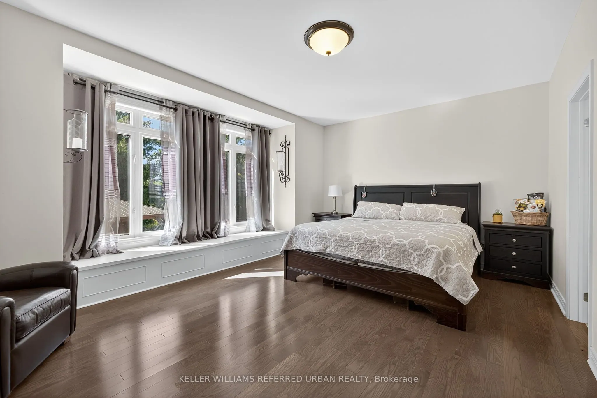 26 Waterton Way