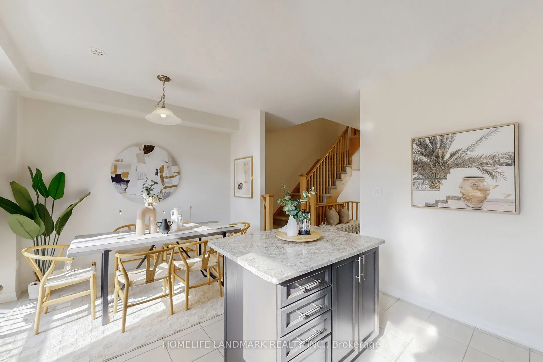 32 Sissons Way
