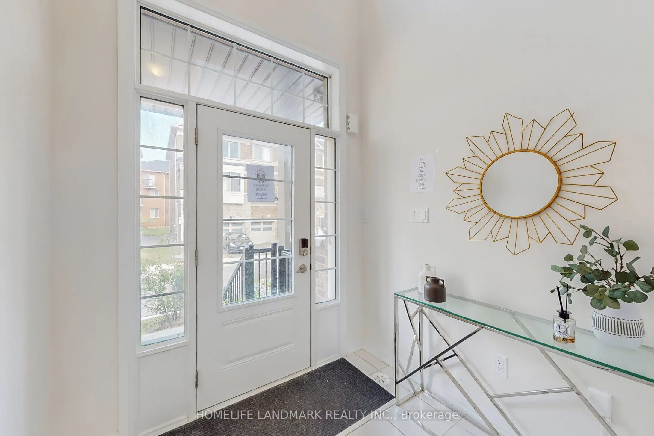 32 Sissons Way