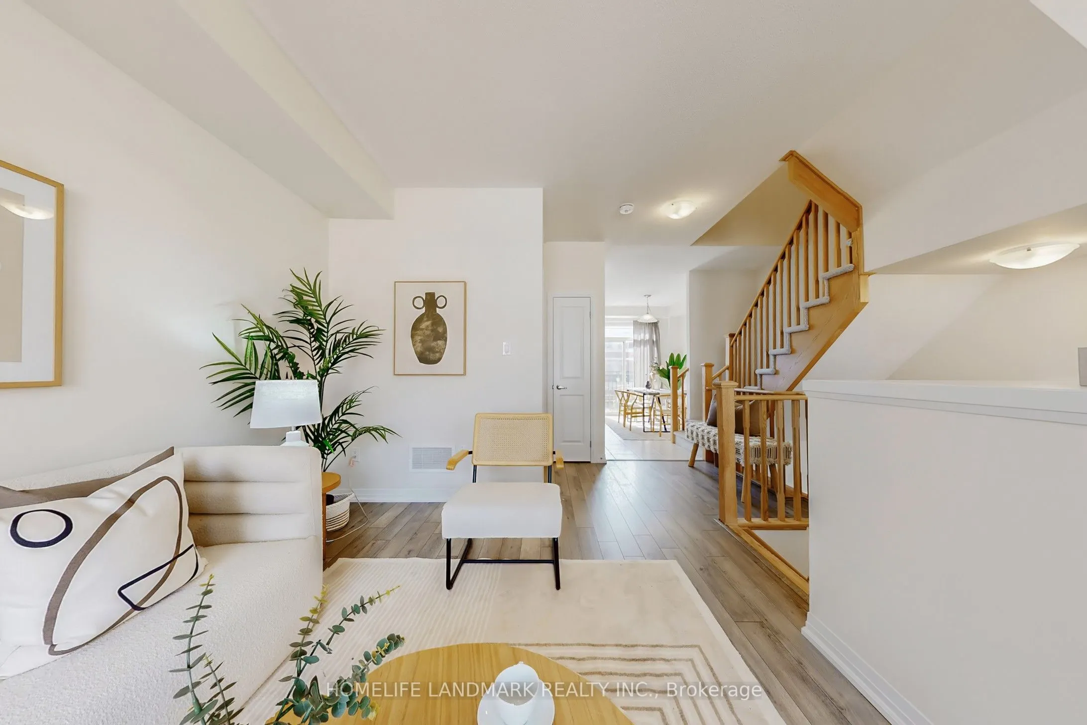 32 Sissons Way