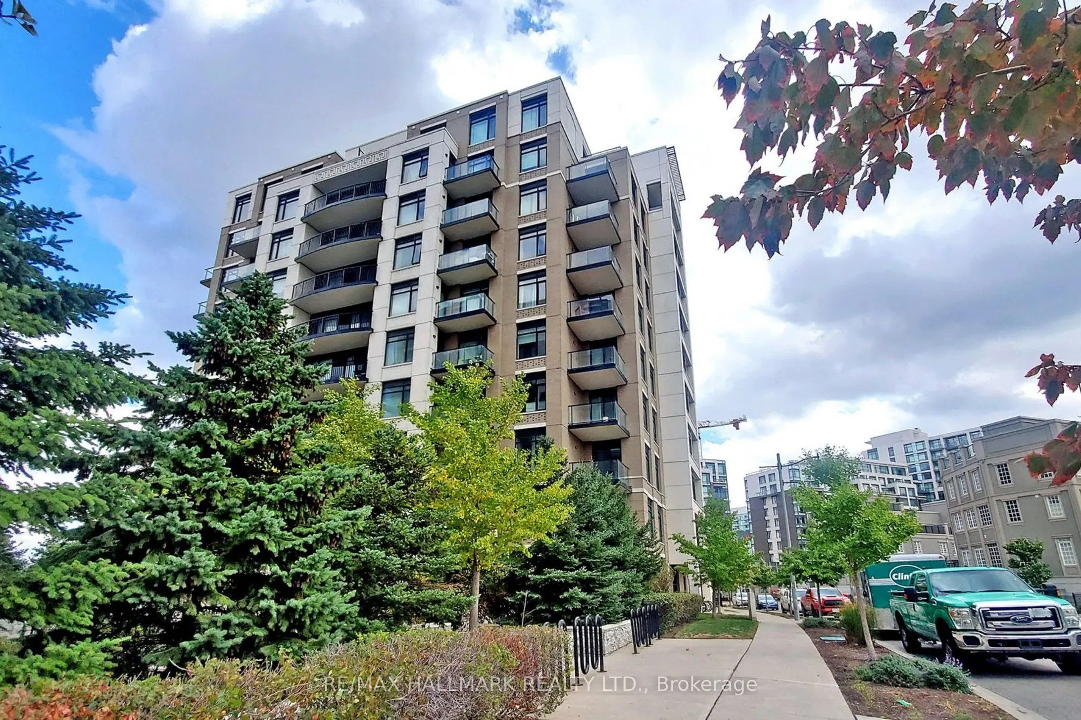 111 Upper Duke Crescent, #610