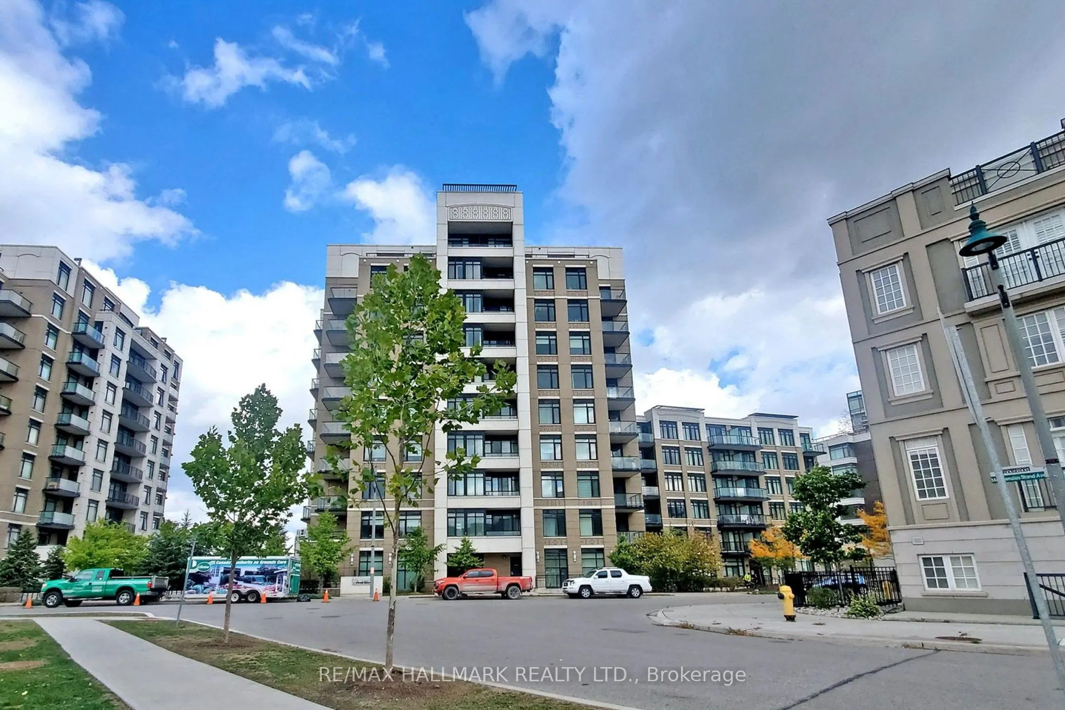 111 Upper Duke Crescent, #610