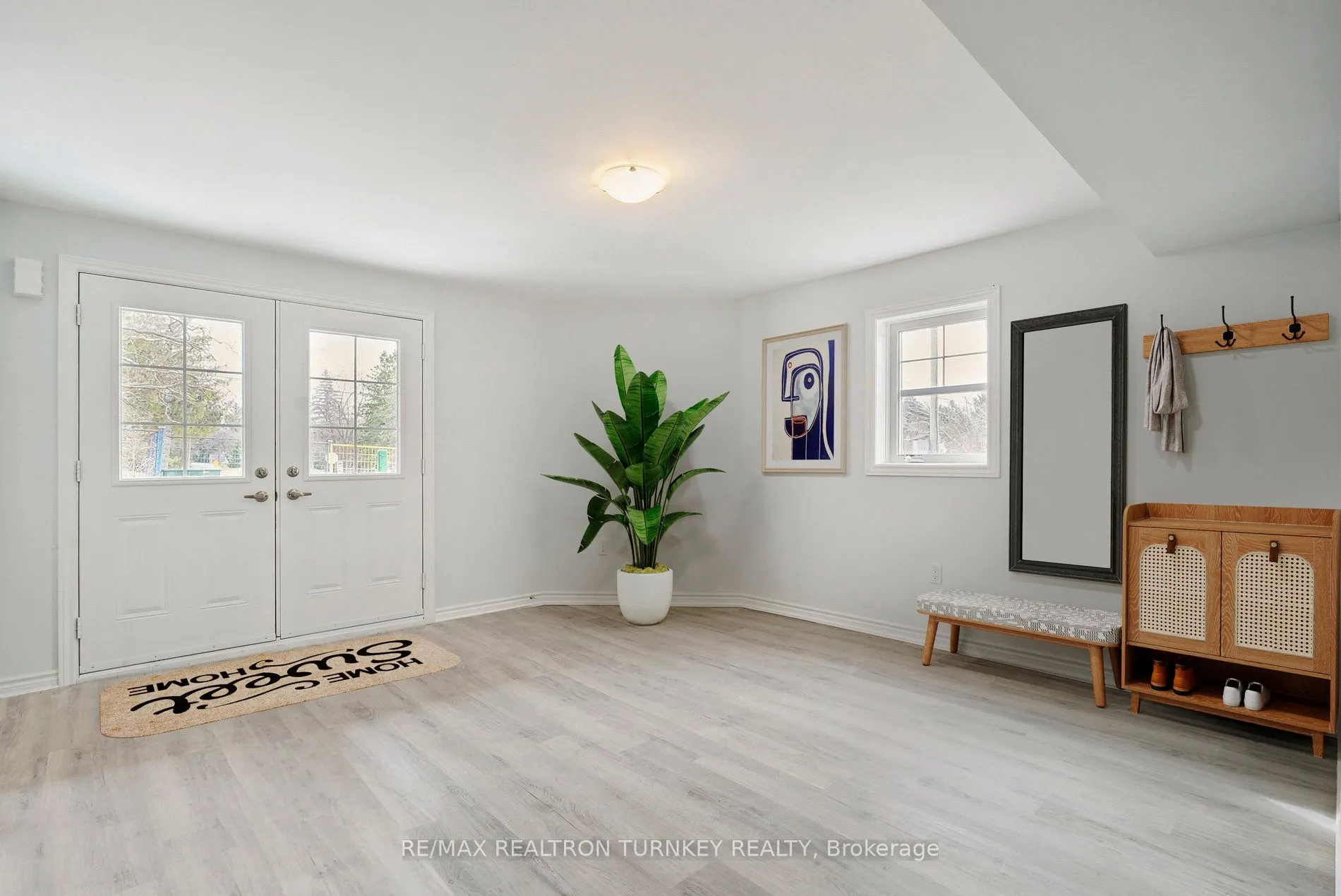 2 Ravenscraig Place
