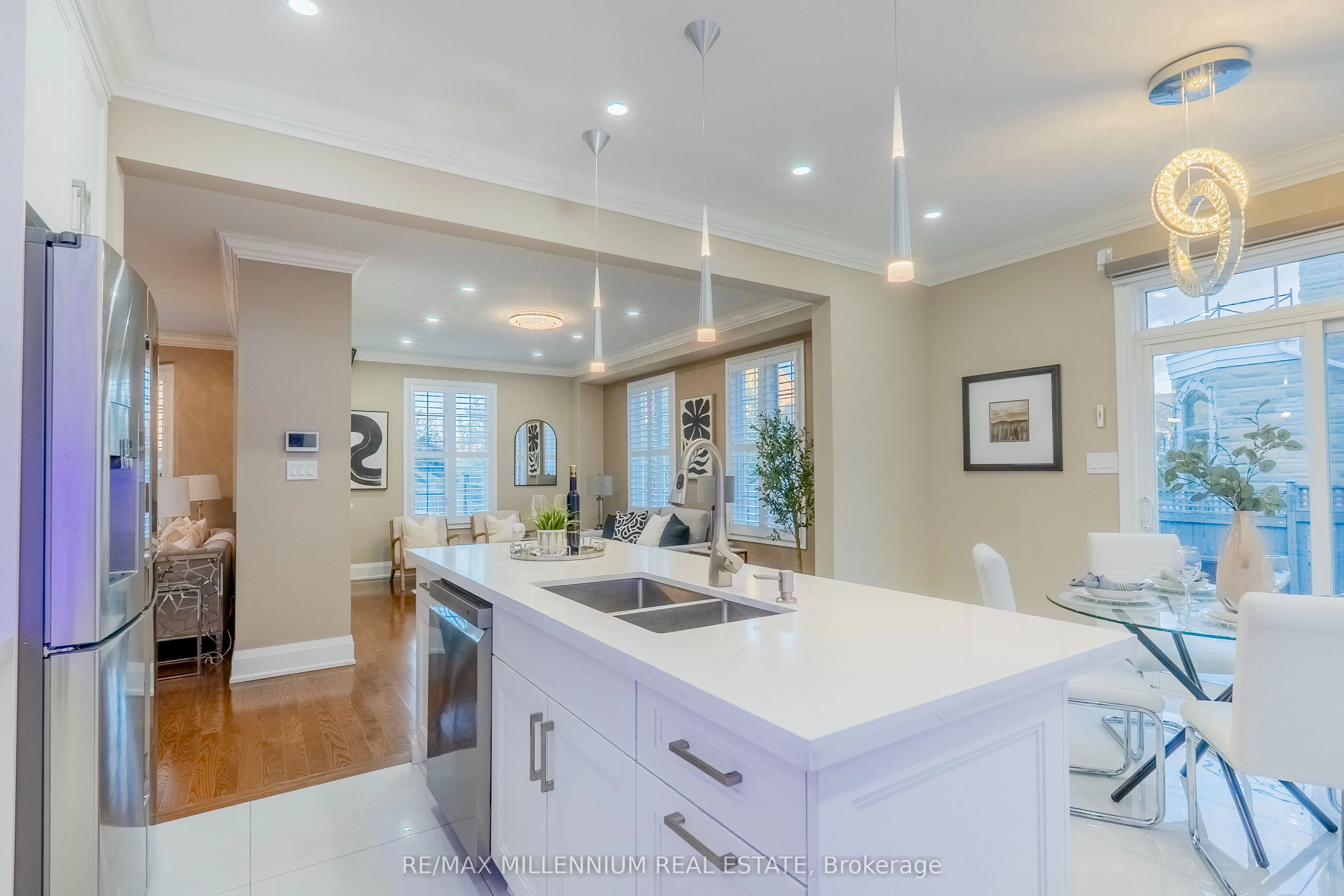 1 Bracknell Avenue