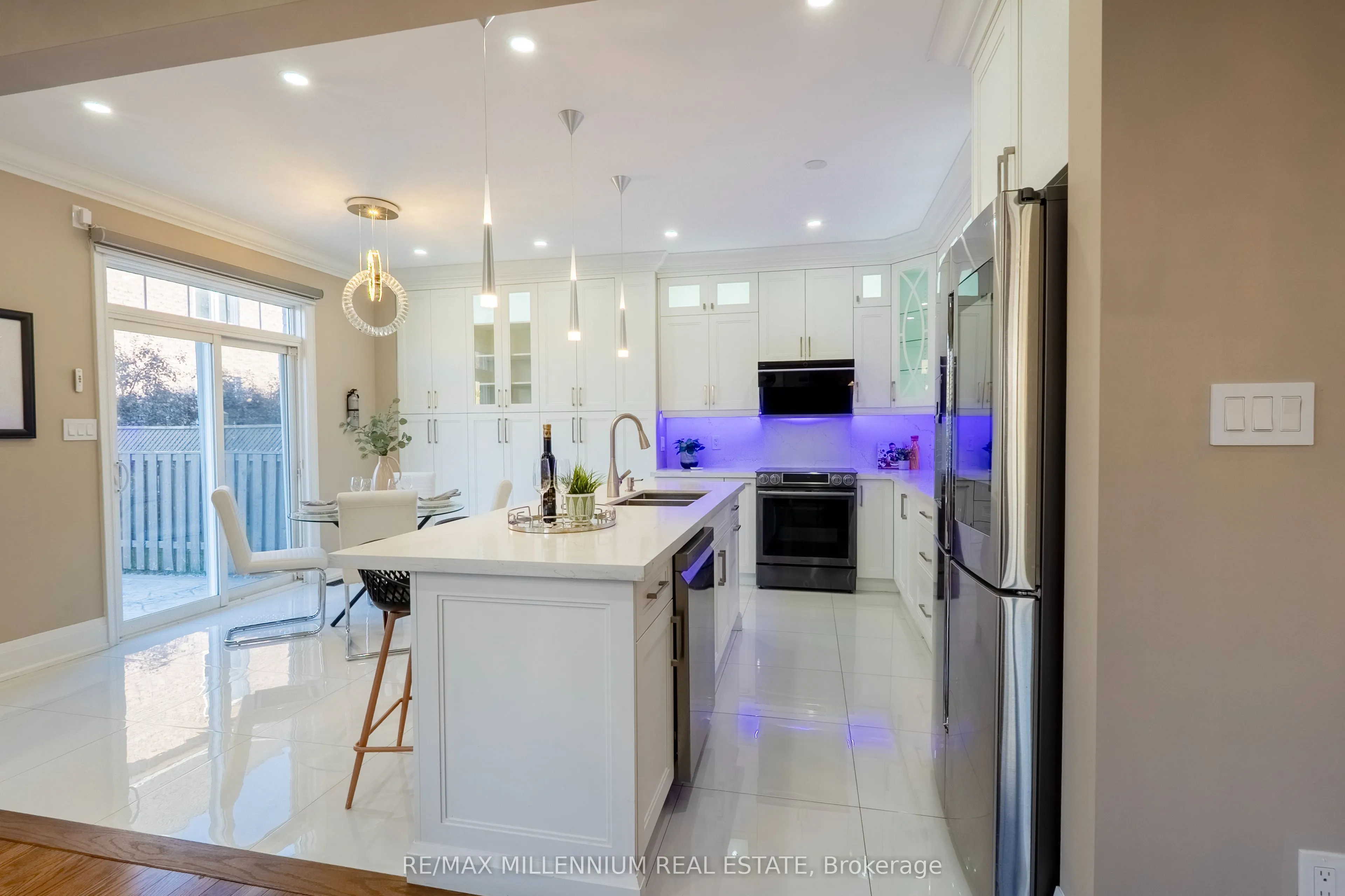 1 Bracknell Avenue