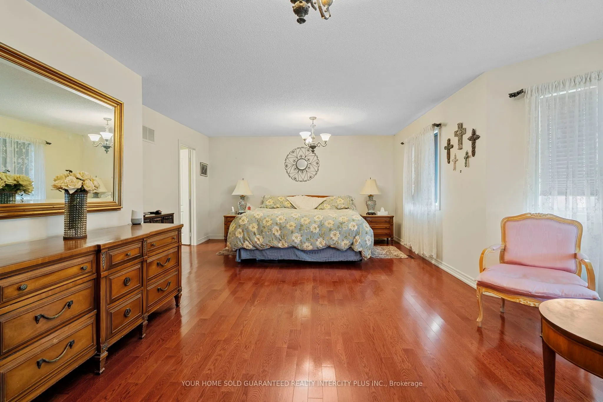 19 Mandolin Court