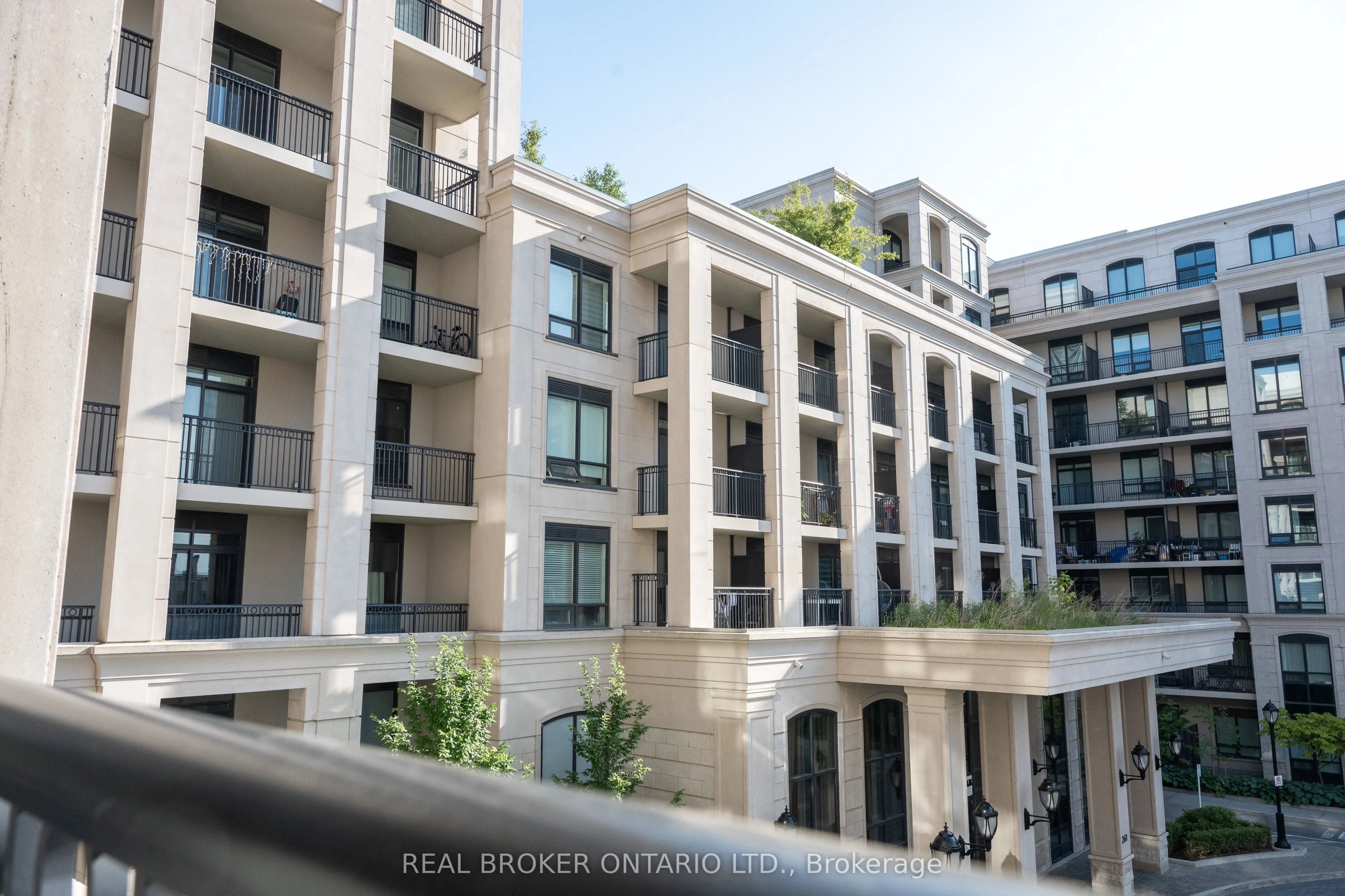 278 Buchanan Drive, #332E