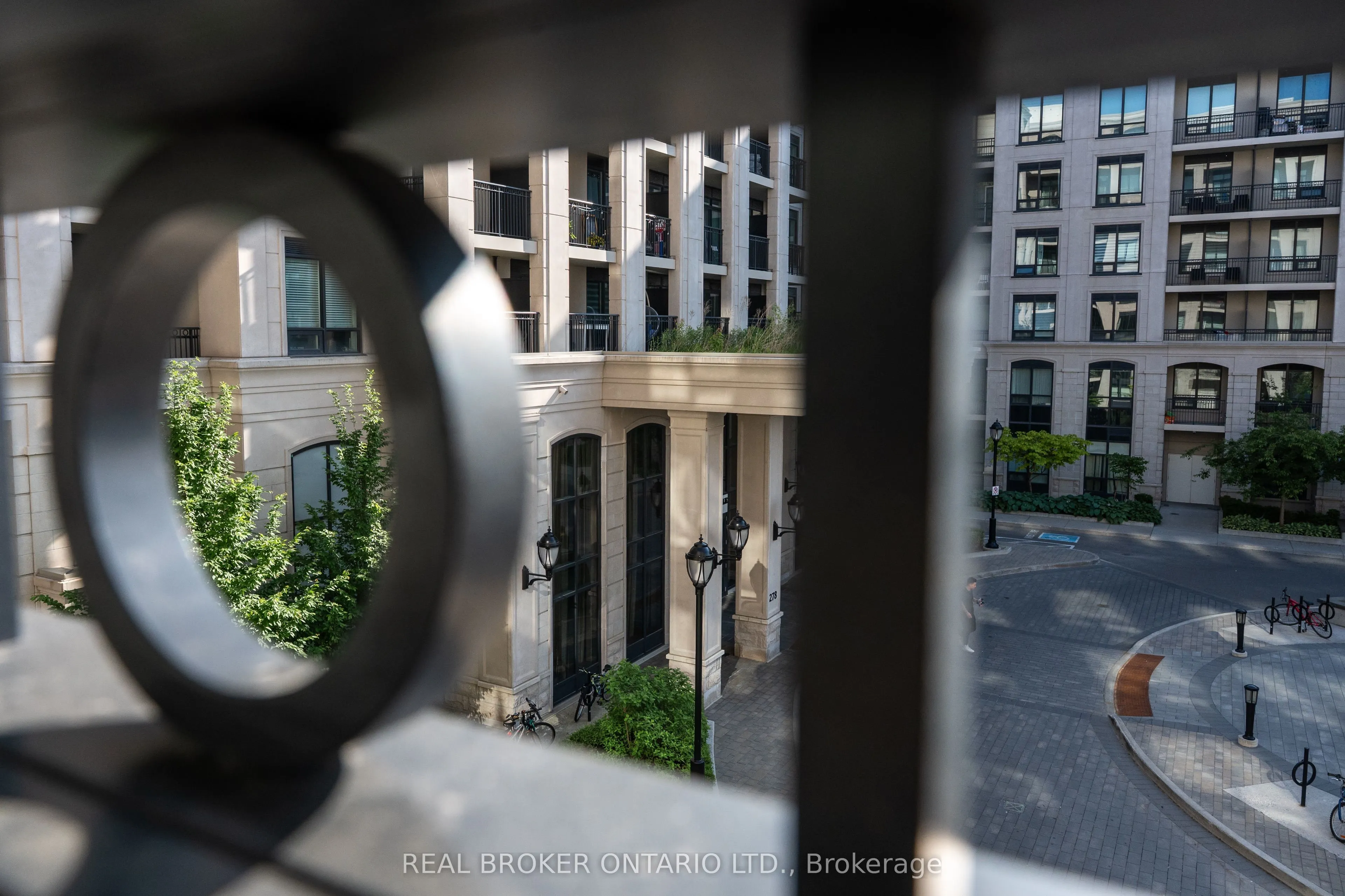 278 Buchanan Drive, #332E