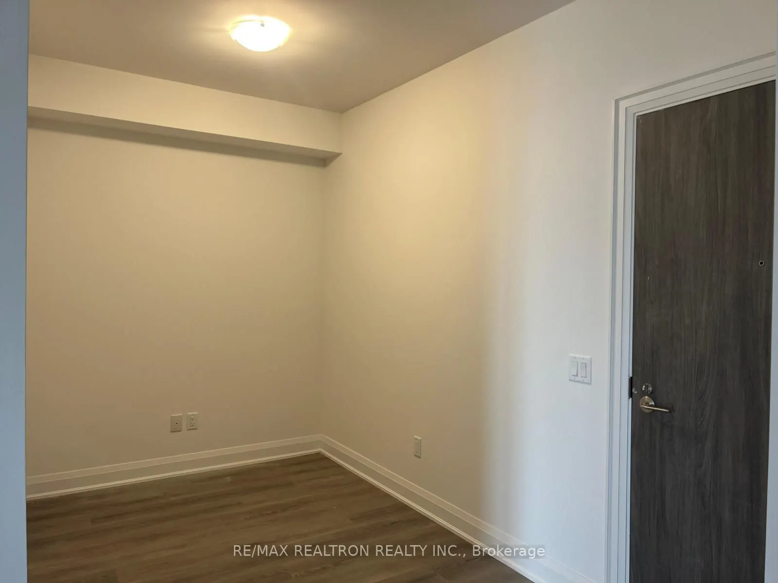 20 Gatineau Drive, #604