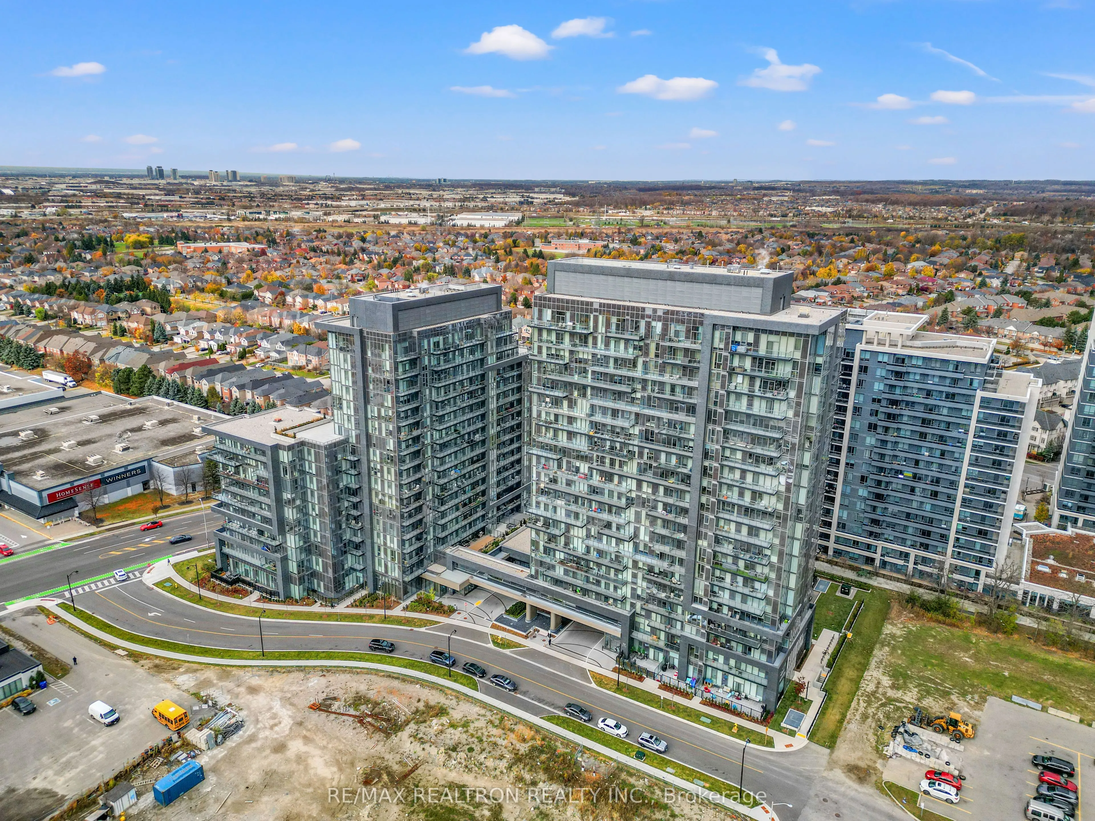 20 Gatineau Drive, #604