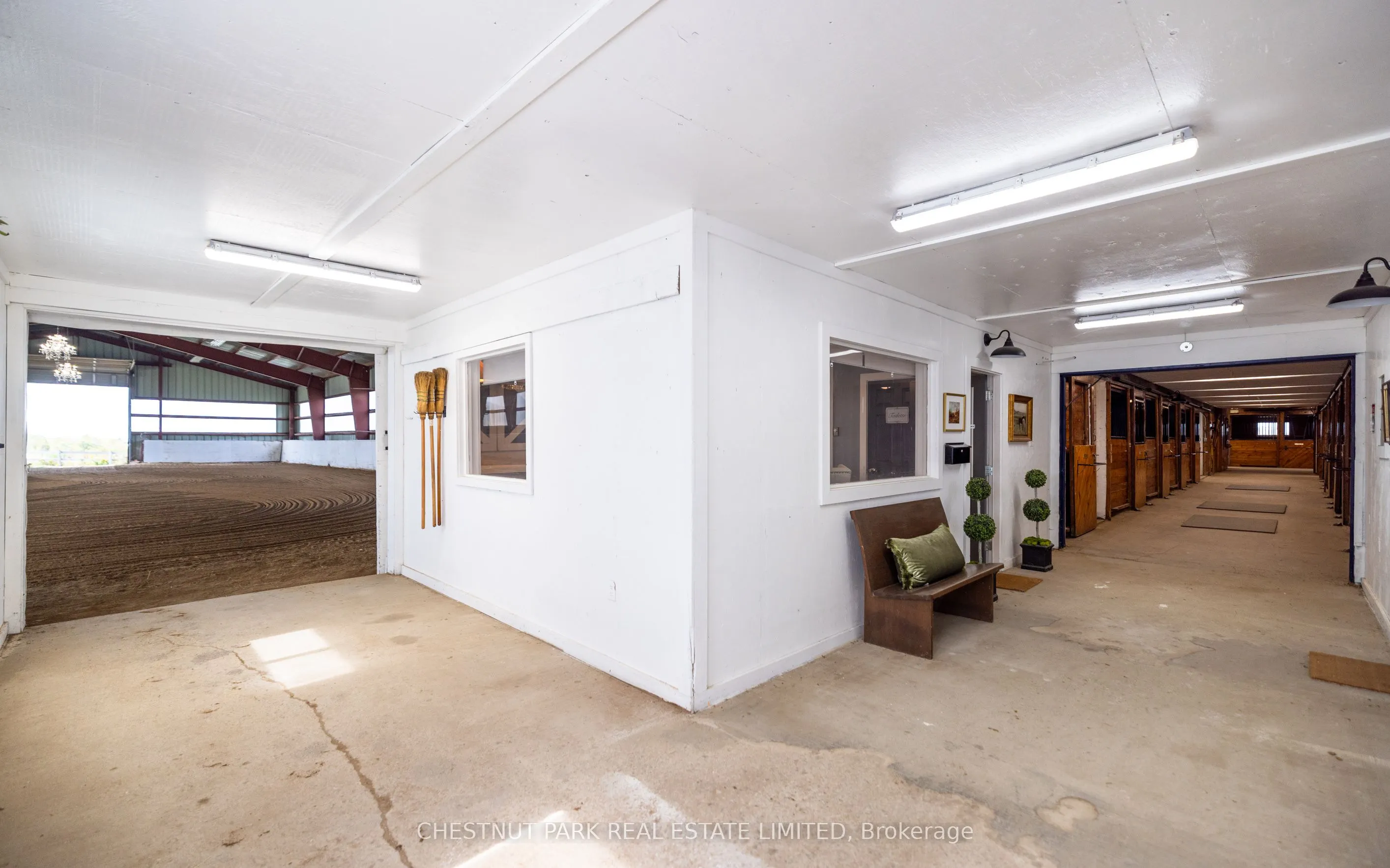8360 Fourth Concession