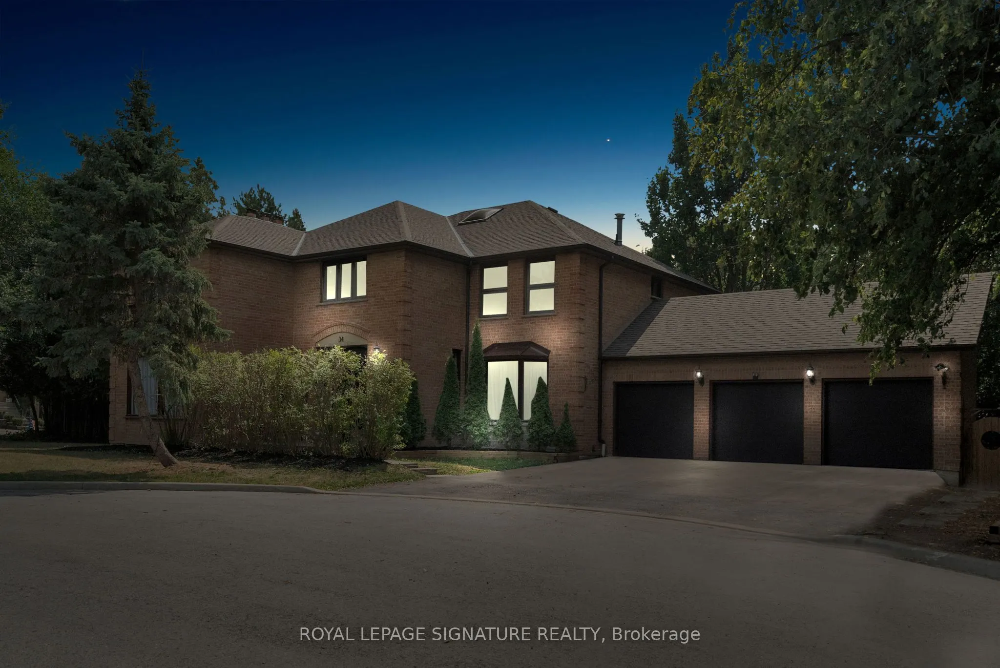 34 Barclay Court