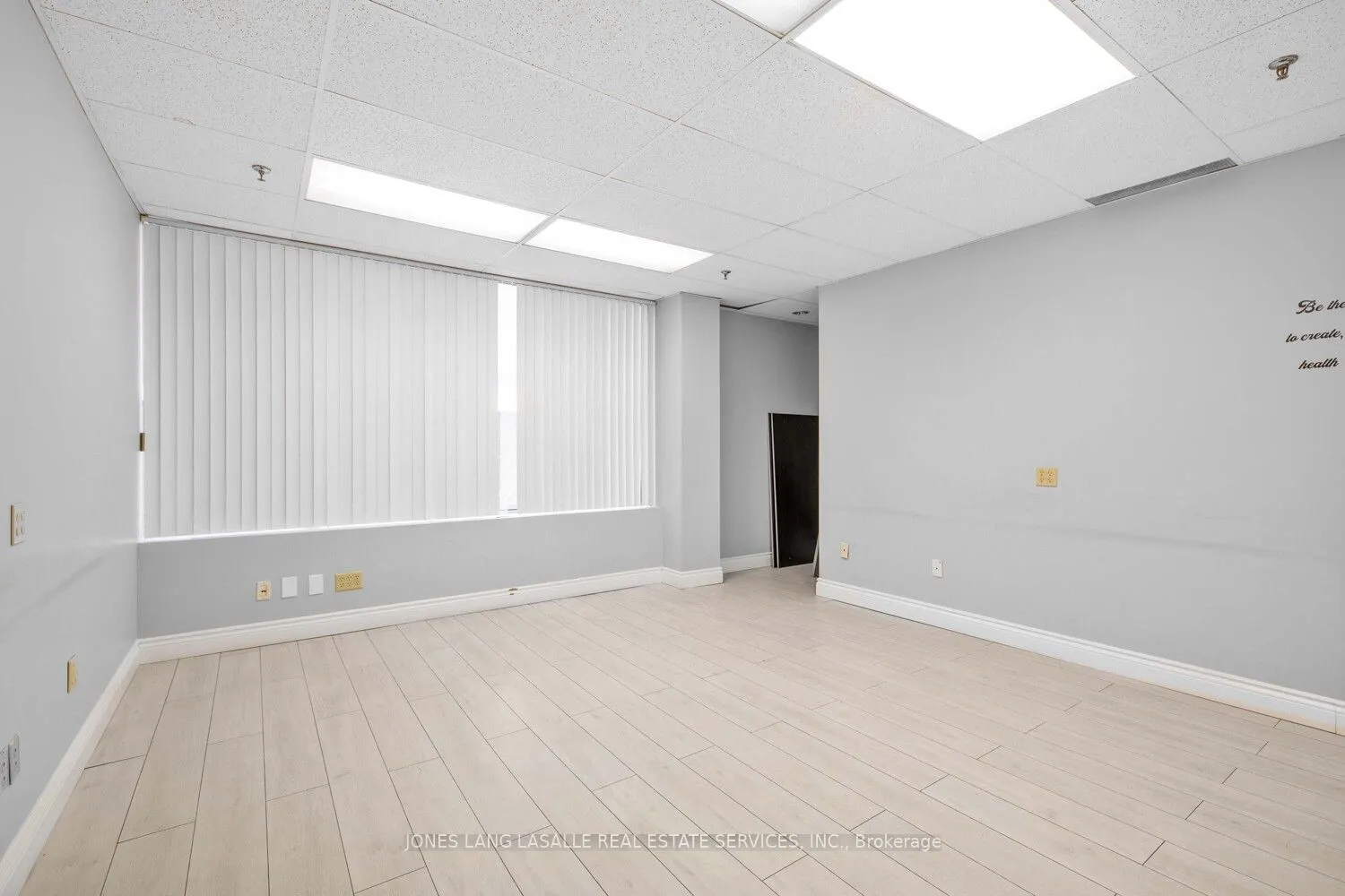 168 Konrad Crescent, #4