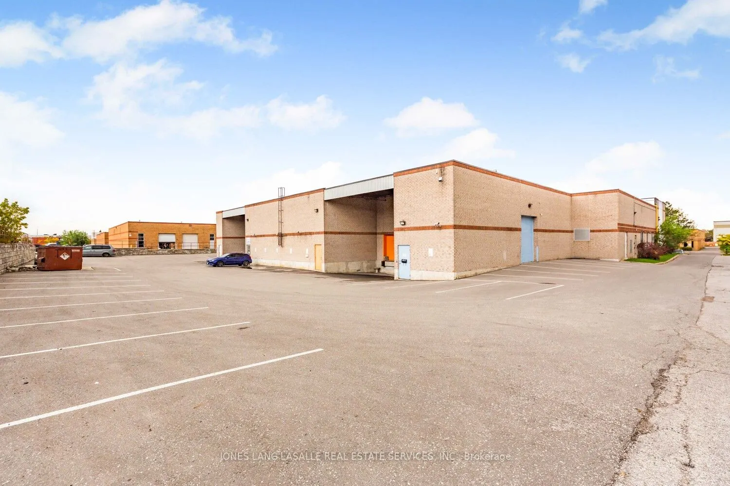 168 Konrad Crescent, #4