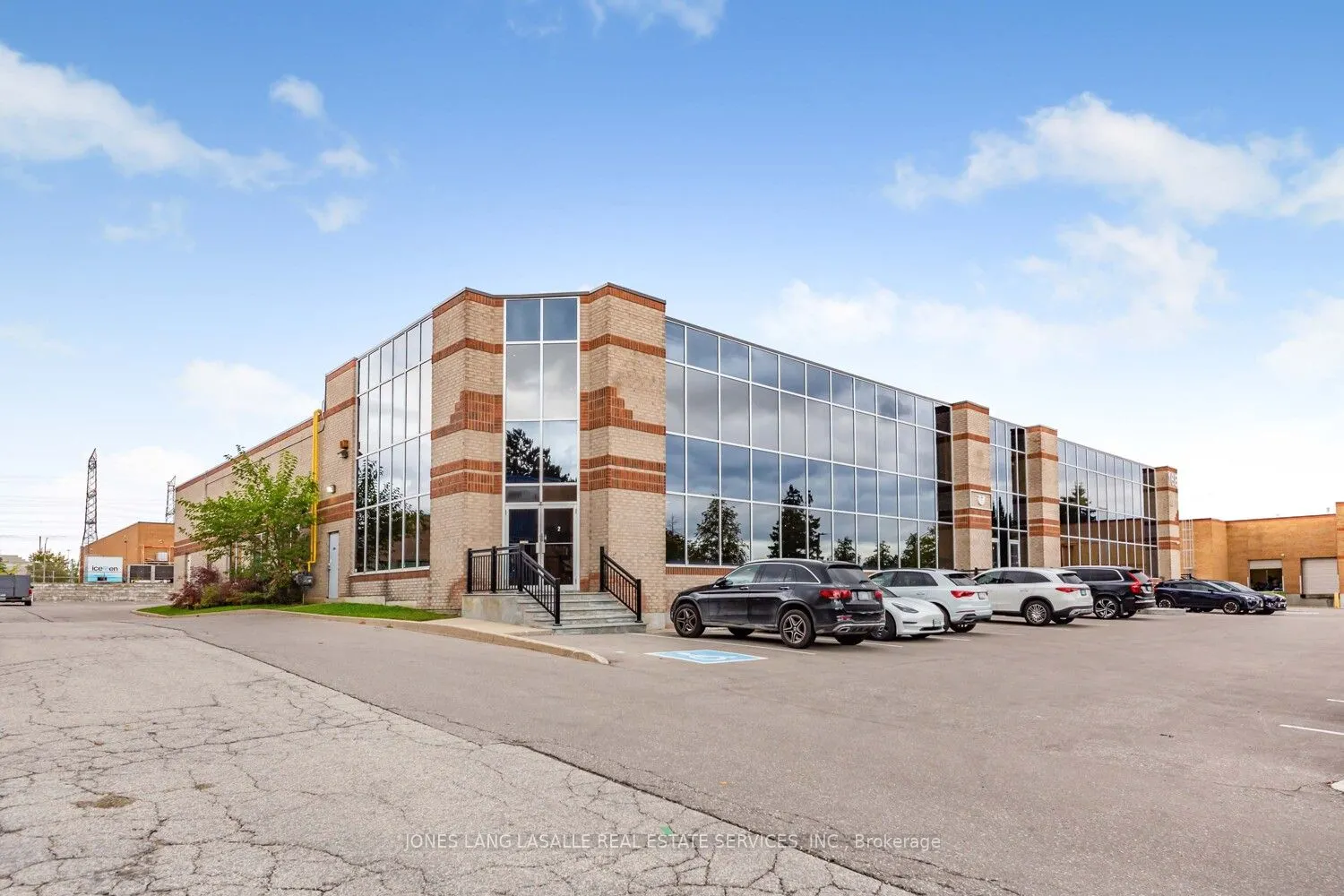 168 Konrad Crescent, #4+5