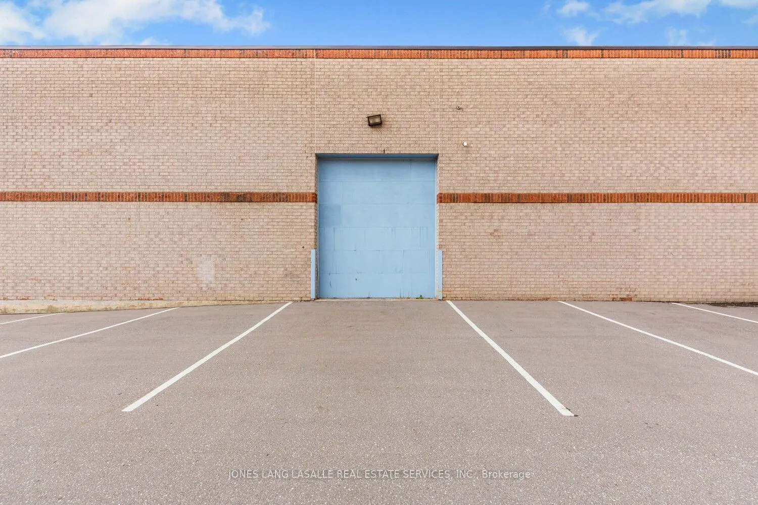 168 Konrad Crescent, #4+5