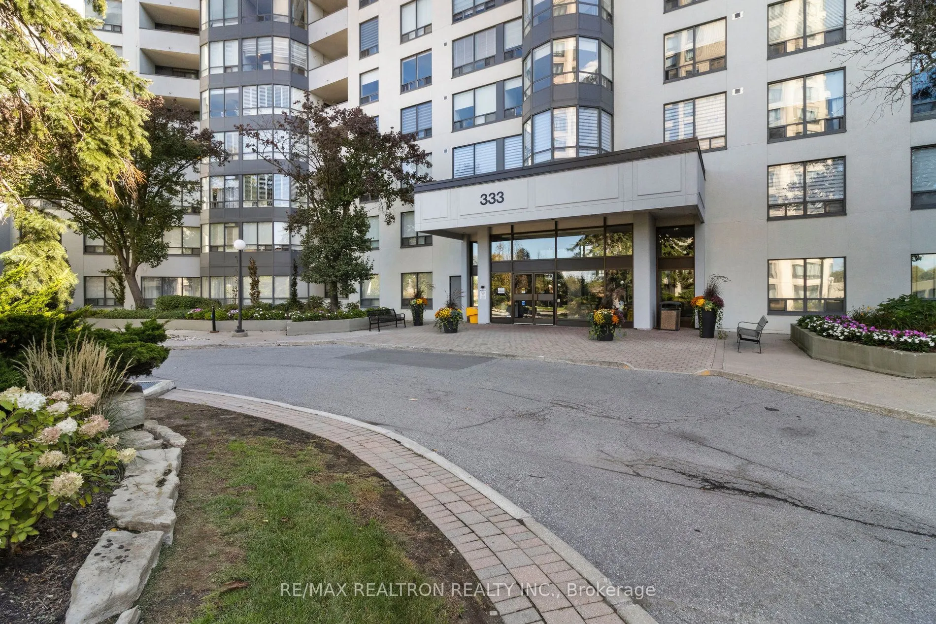 333 Clark Avenue W, #307