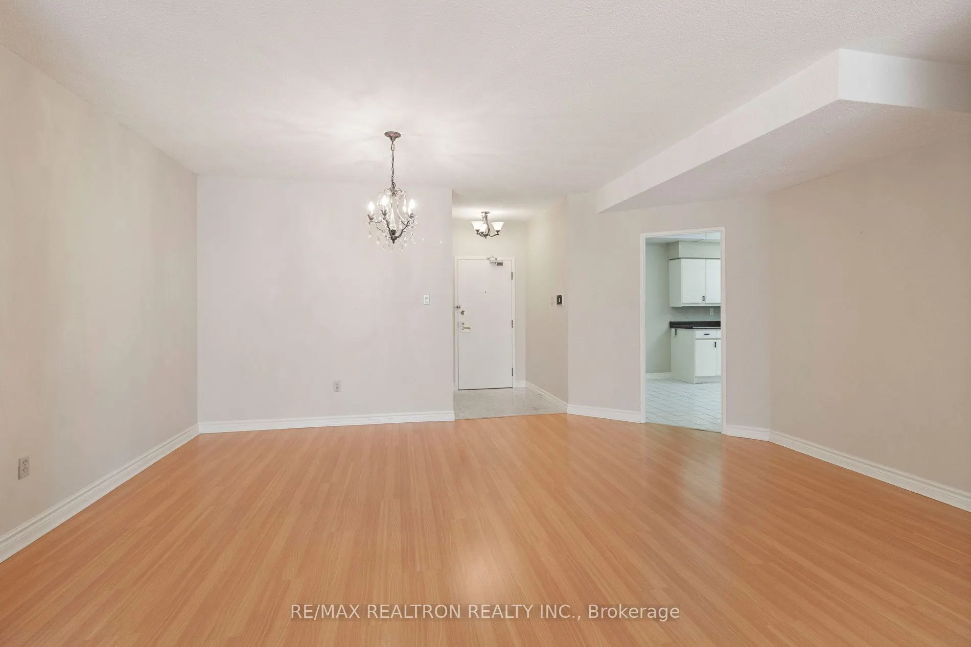 333 Clark Avenue W, #307